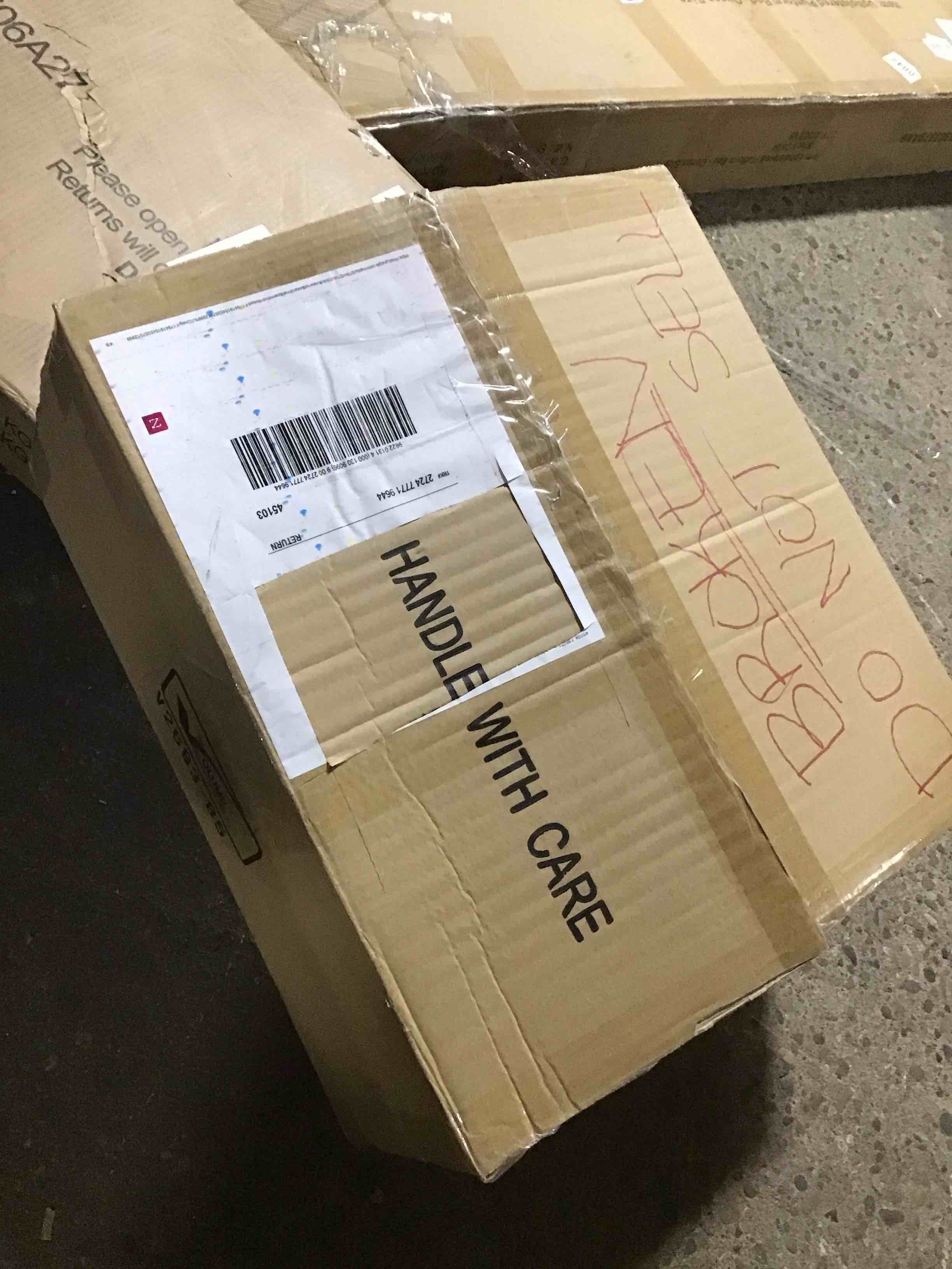 https://s3.amazonaws.com/lotting-images-prod/bidfta/RED6349483_1714484535836.jpeg