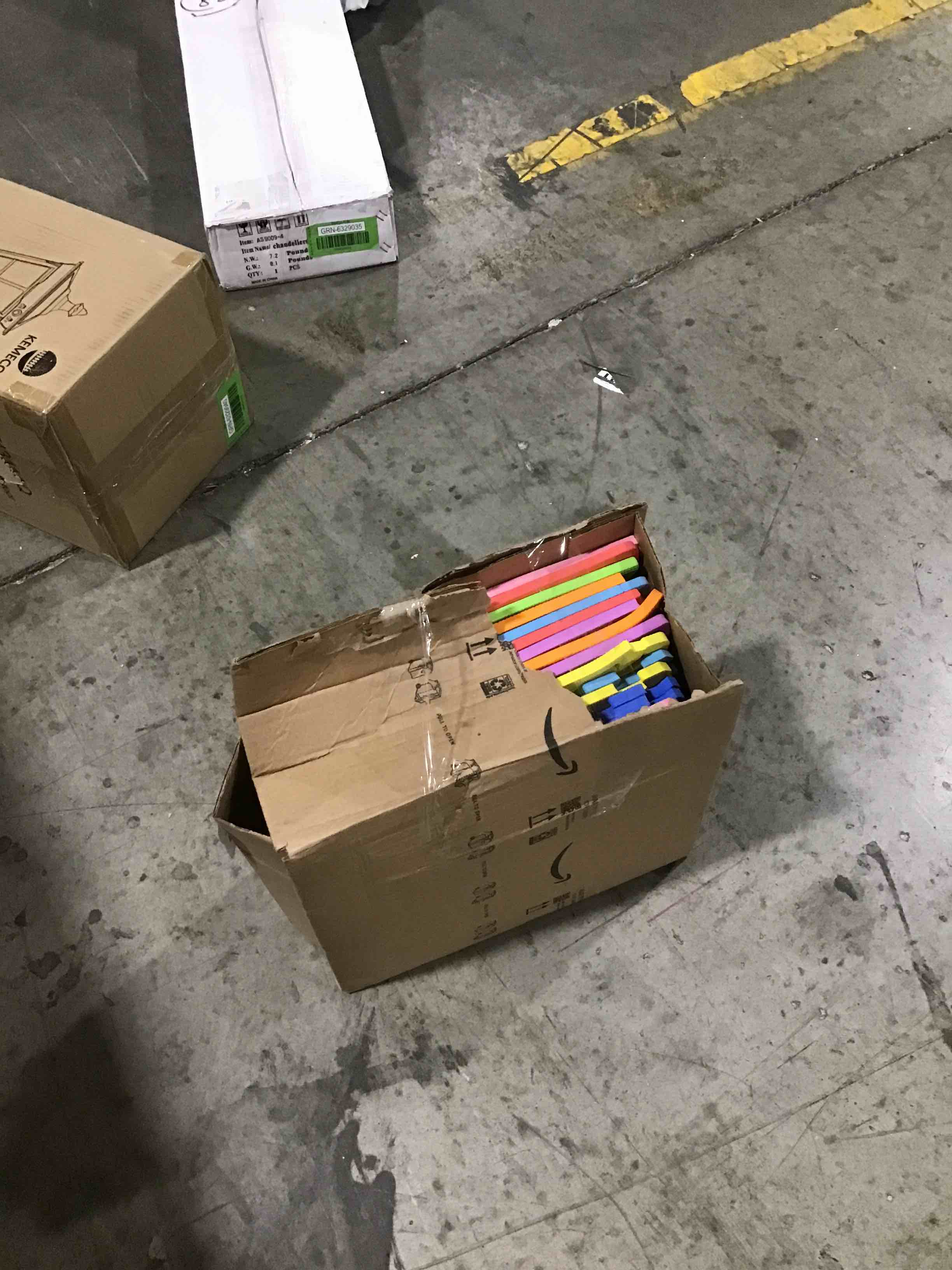 https://s3.amazonaws.com/lotting-images-prod/bidfta/RED6349974_1714058517087.jpeg