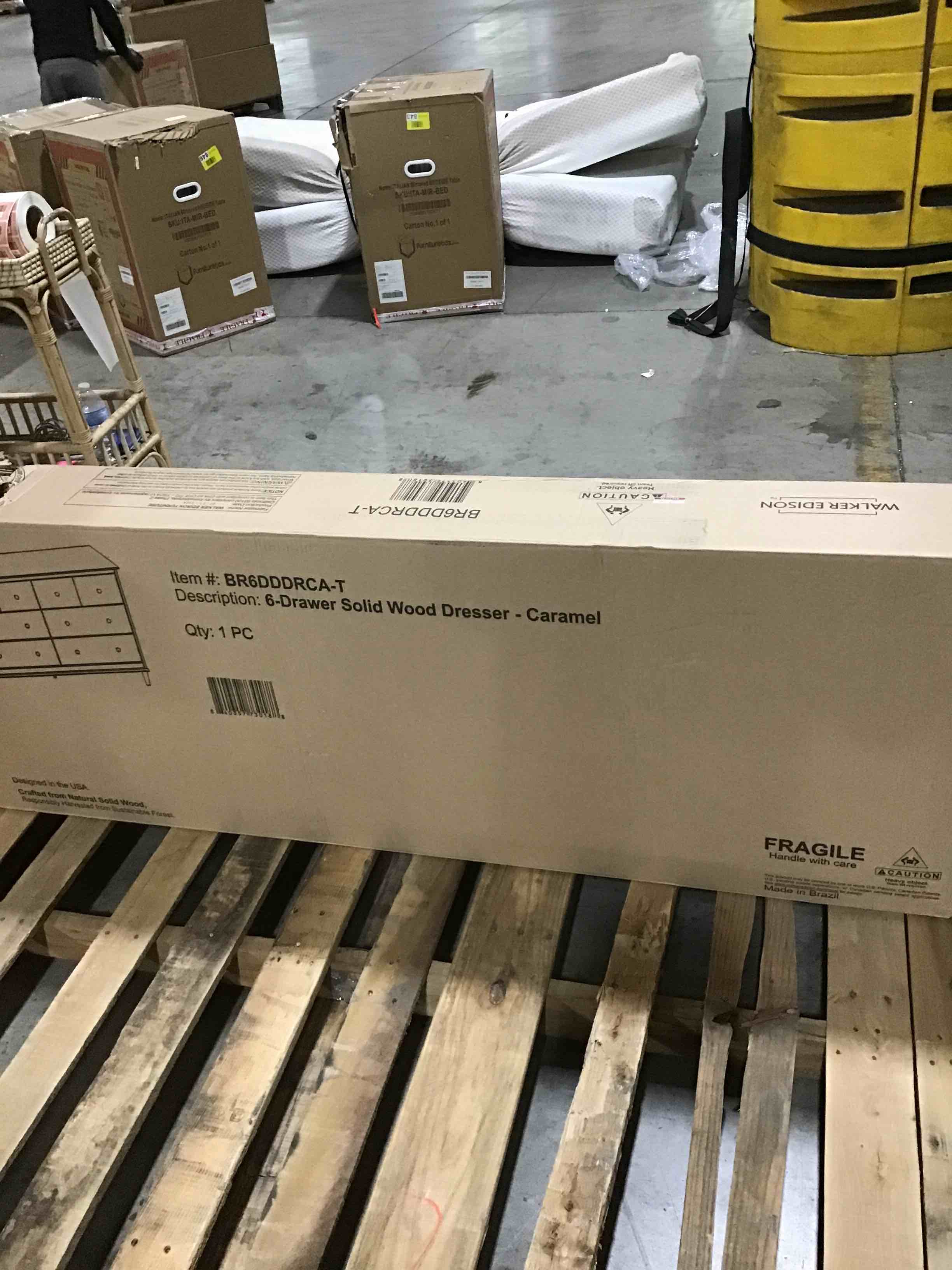 https://s3.amazonaws.com/lotting-images-prod/bidfta/RED6350021_1714137063898.jpeg