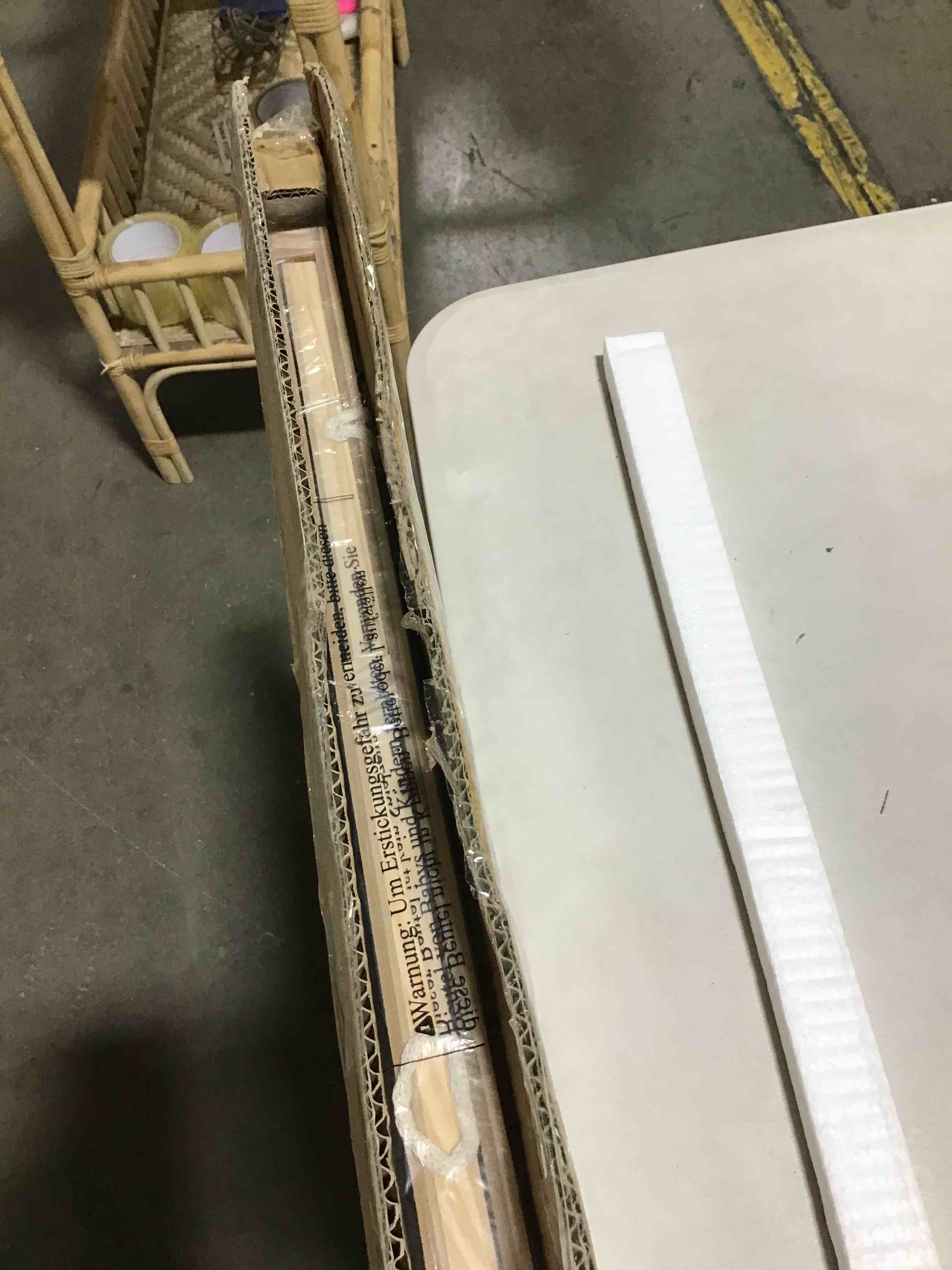 https://s3.amazonaws.com/lotting-images-prod/bidfta/RED6350033_1714143475072.jpeg