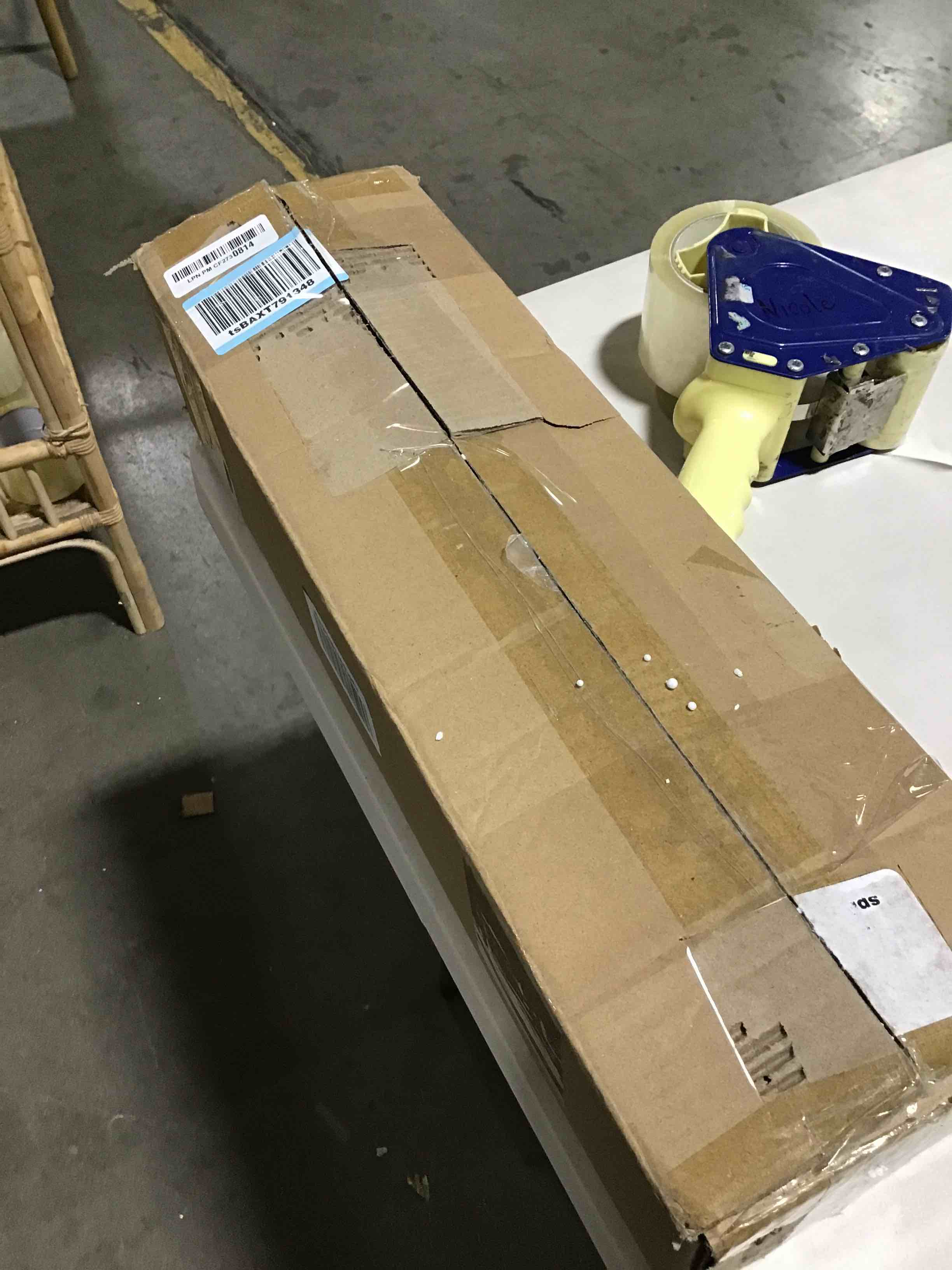 https://s3.amazonaws.com/lotting-images-prod/bidfta/RED6350037_1714145094059.jpeg