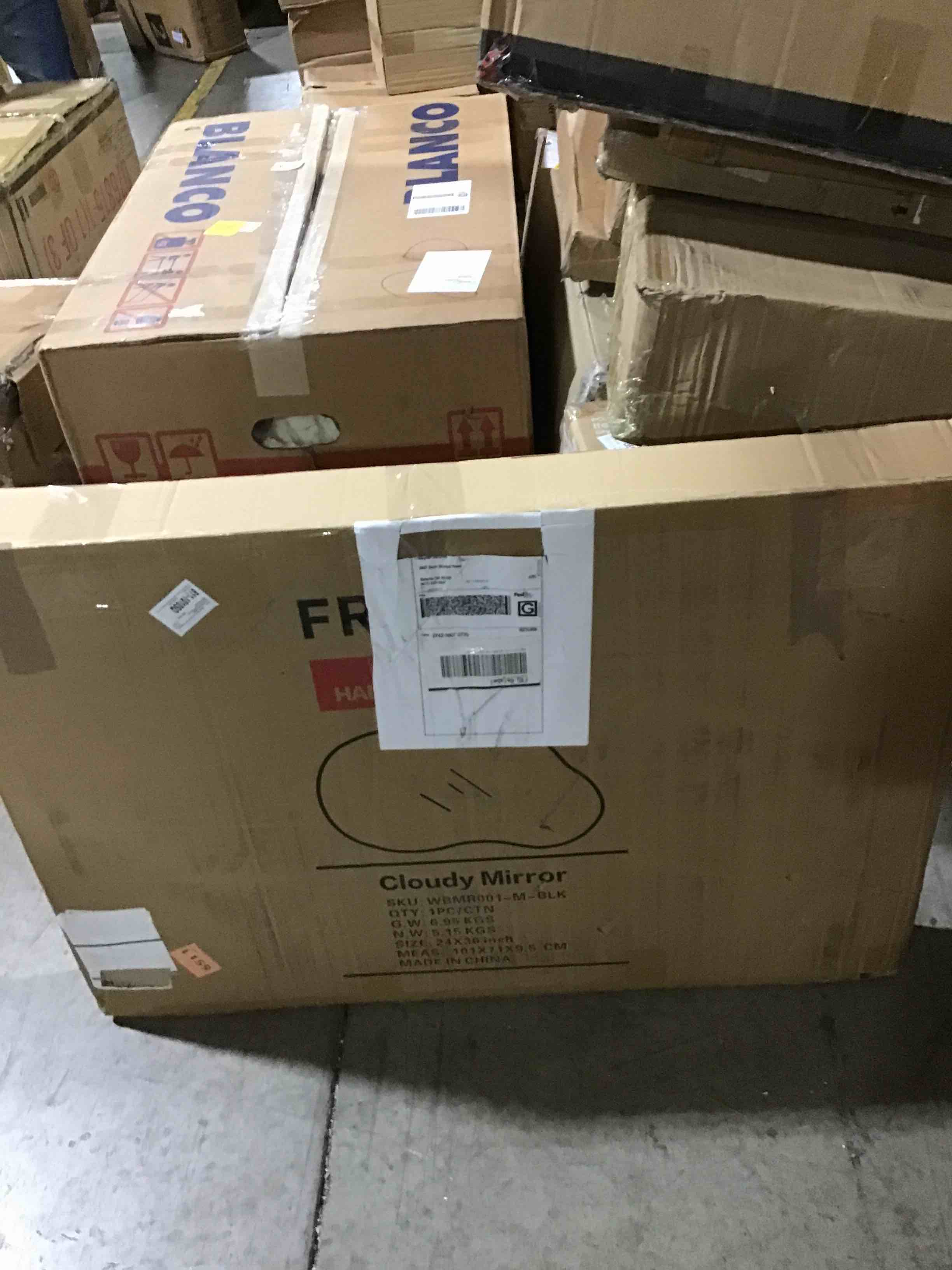 https://s3.amazonaws.com/lotting-images-prod/bidfta/RED6350606_1715705751709.jpeg