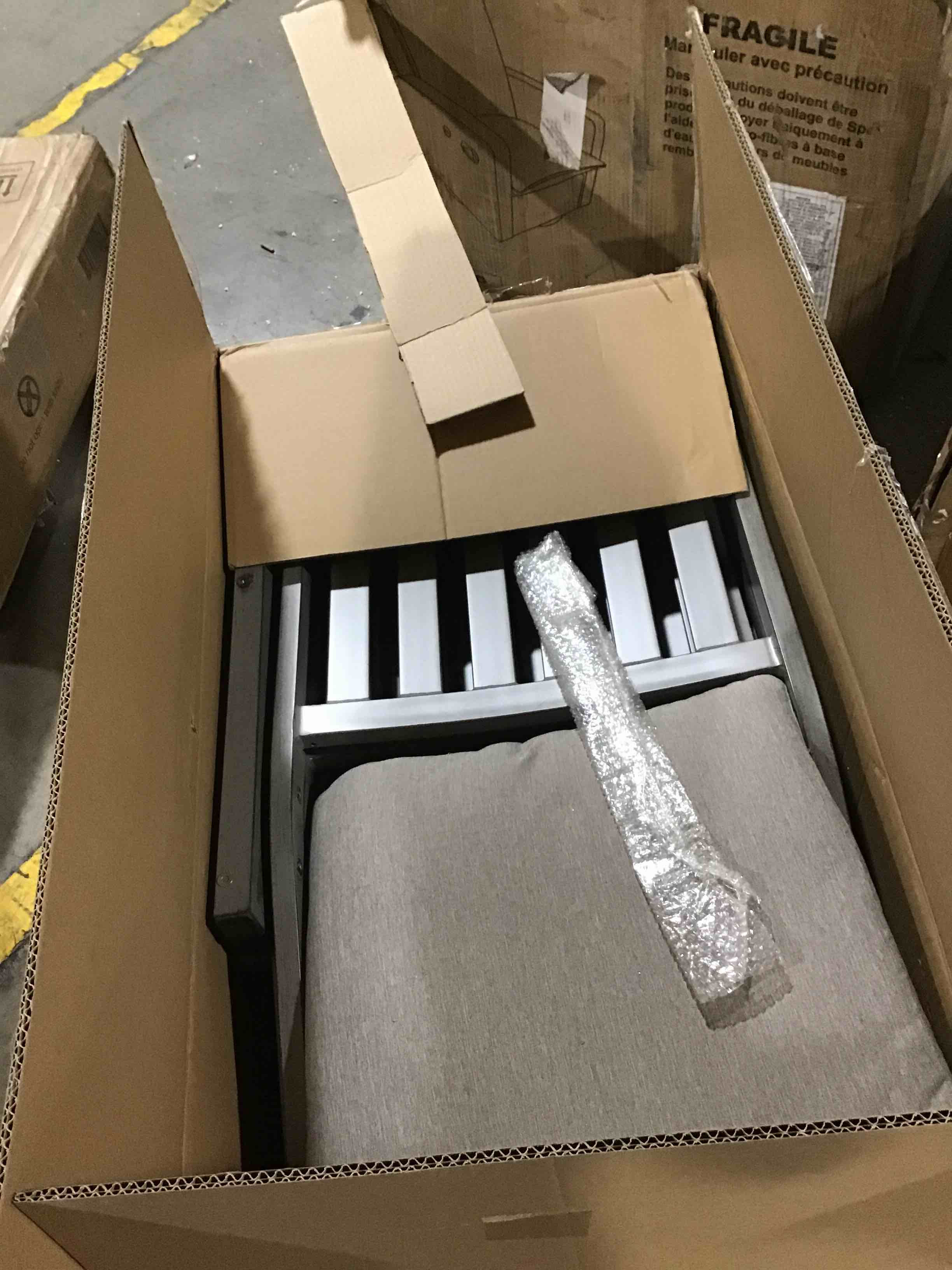 https://s3.amazonaws.com/lotting-images-prod/bidfta/RED6350627_1715713778932.jpeg