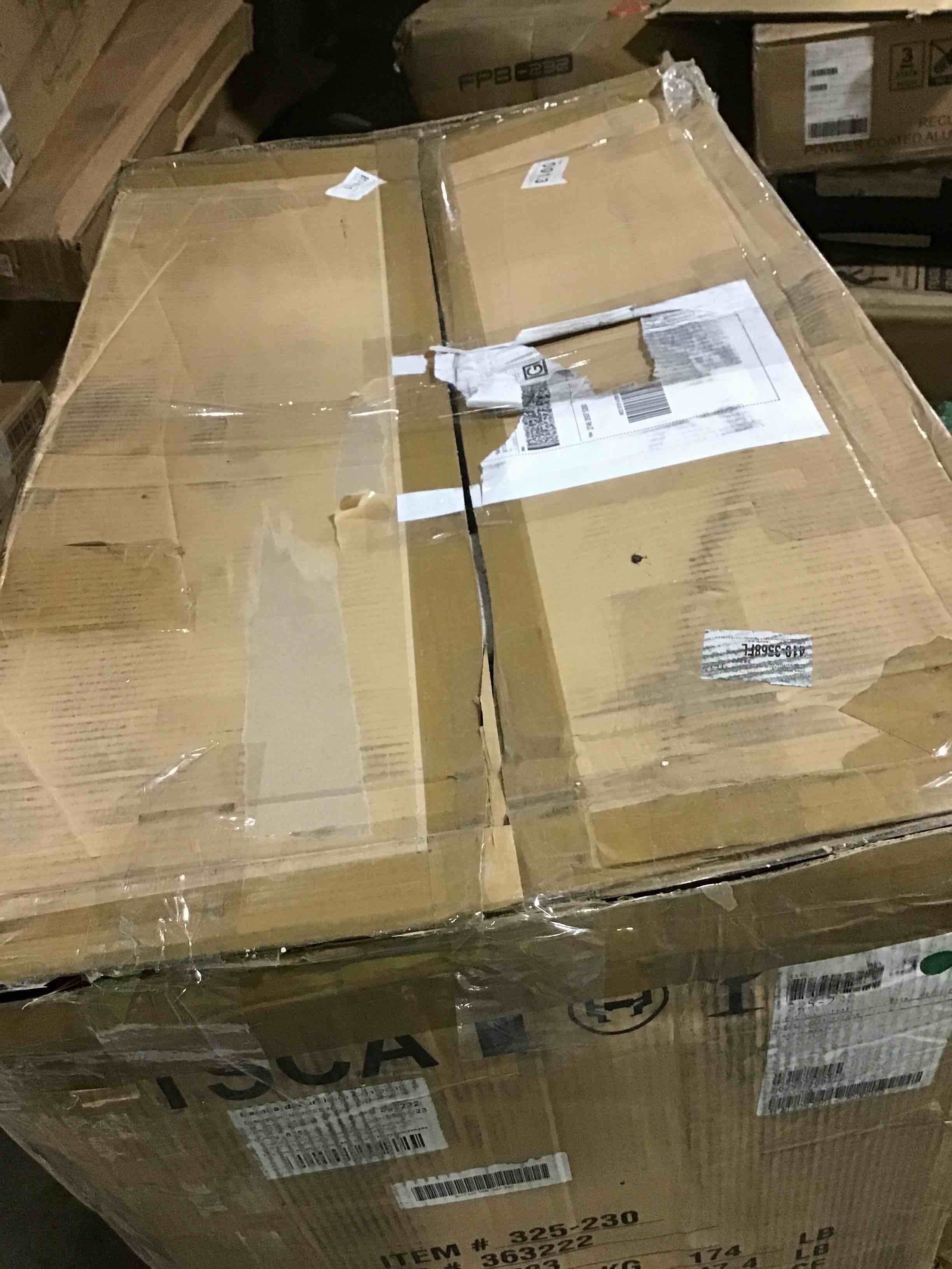 https://s3.amazonaws.com/lotting-images-prod/bidfta/RED6351124_1716486558827.jpeg