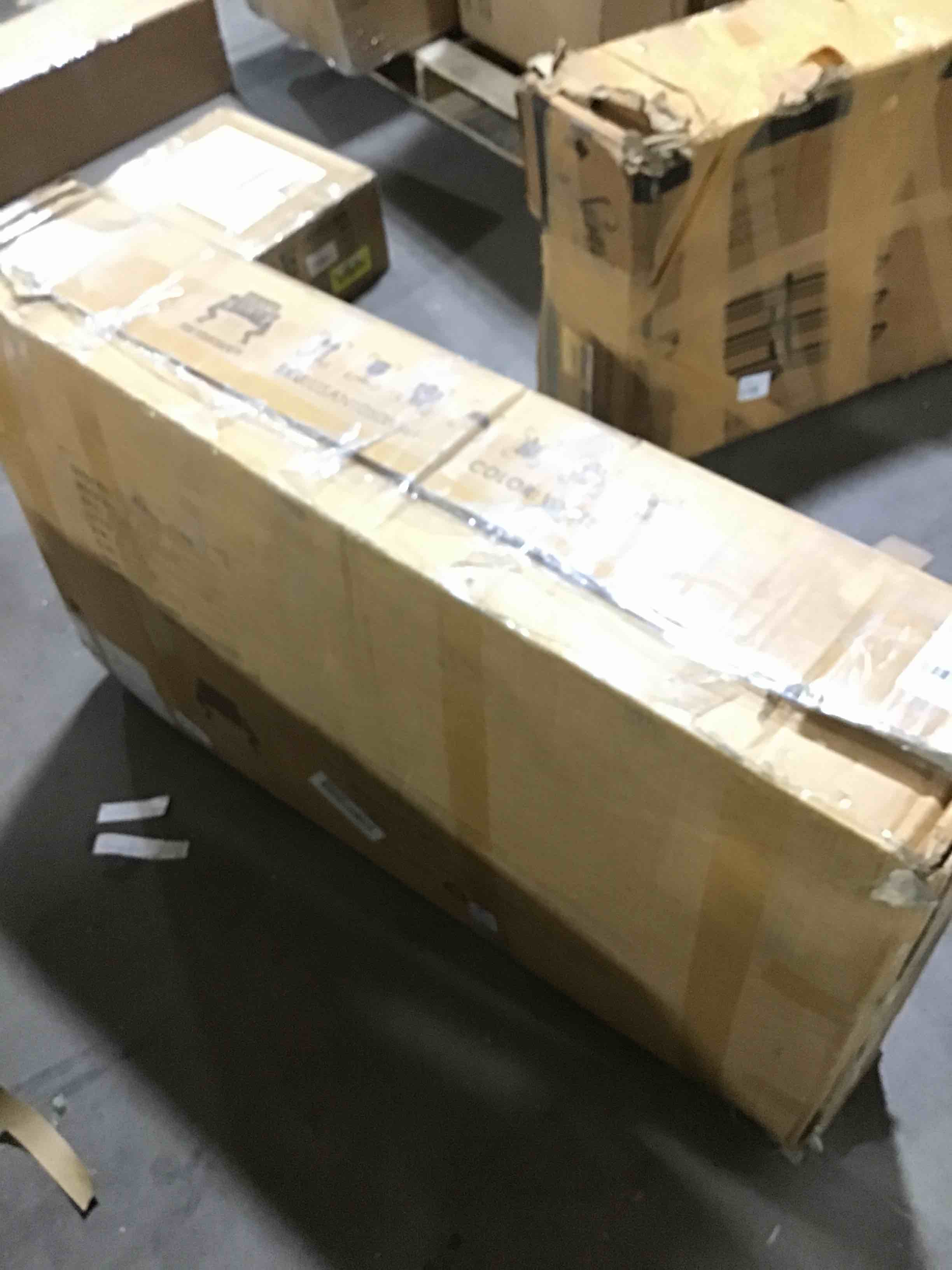 https://s3.amazonaws.com/lotting-images-prod/bidfta/RED6351140_1716493184868.jpeg