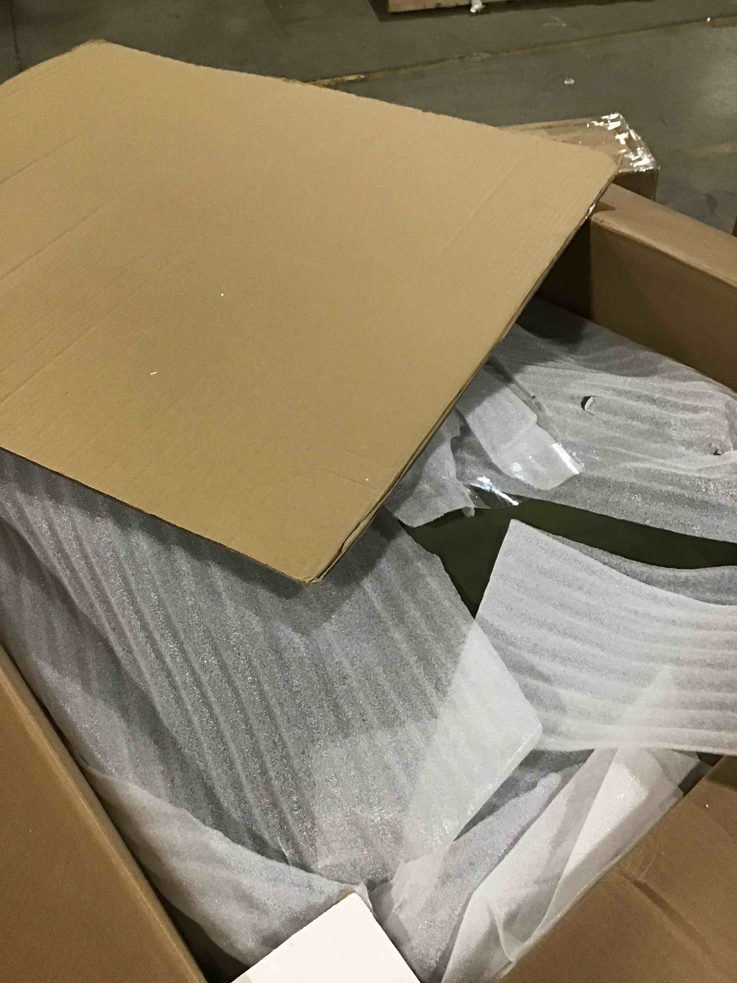 https://s3.amazonaws.com/lotting-images-prod/bidfta/RED6351373_1717001914914.jpeg