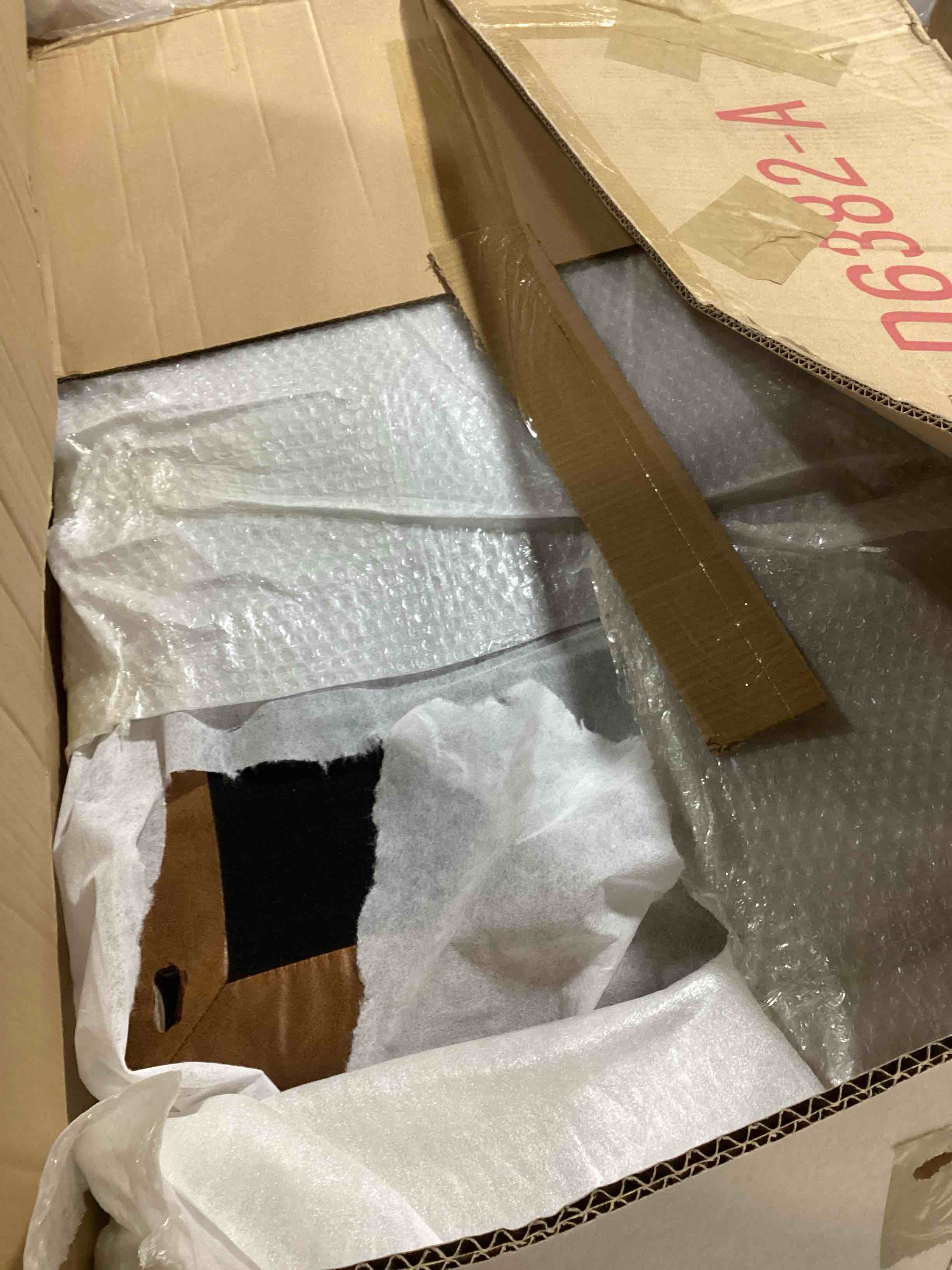 https://s3.amazonaws.com/lotting-images-prod/bidfta/RED6351548_1714656068437.jpeg