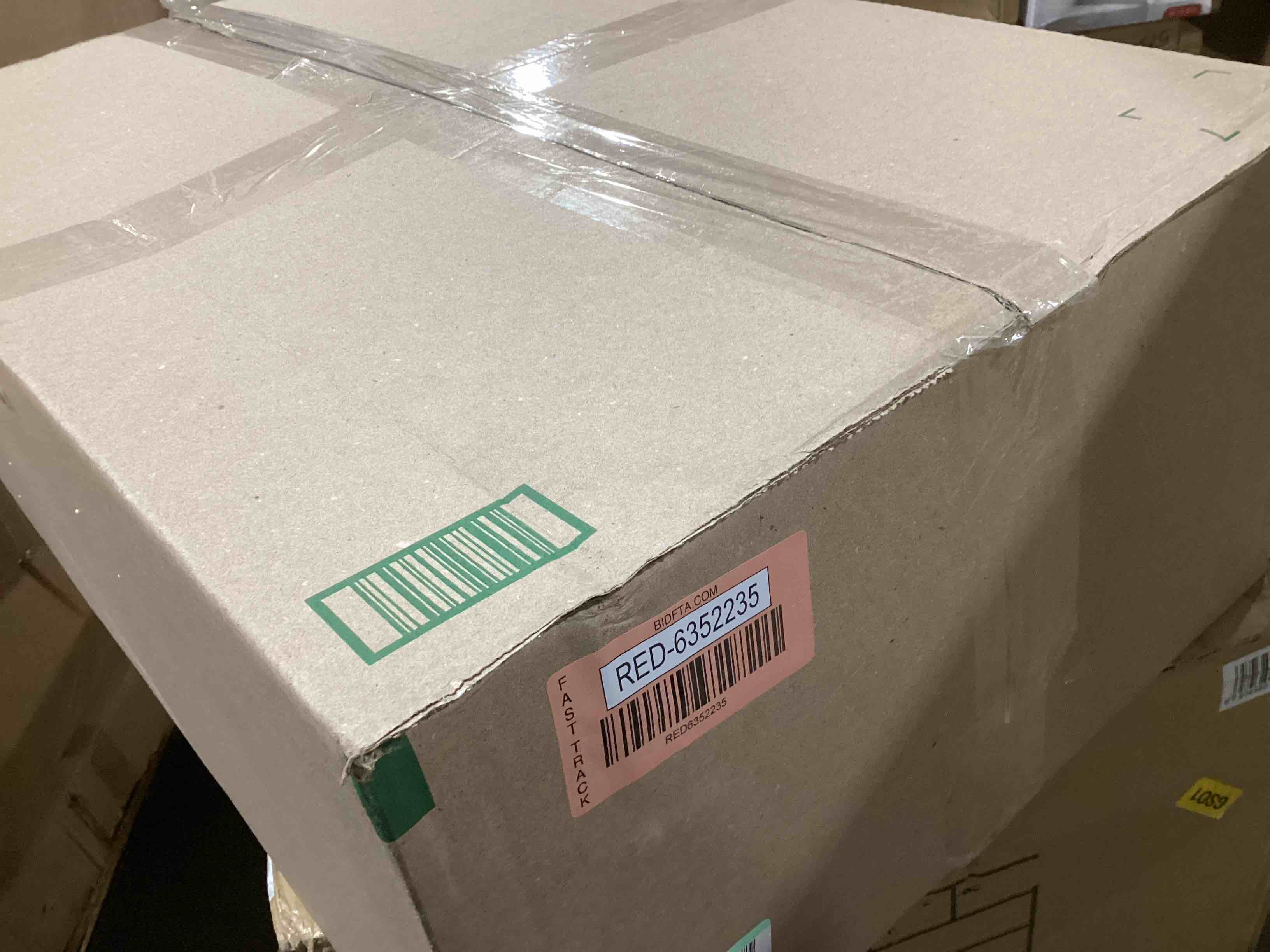 https://s3.amazonaws.com/lotting-images-prod/bidfta/RED6352235_1715193596510.jpeg