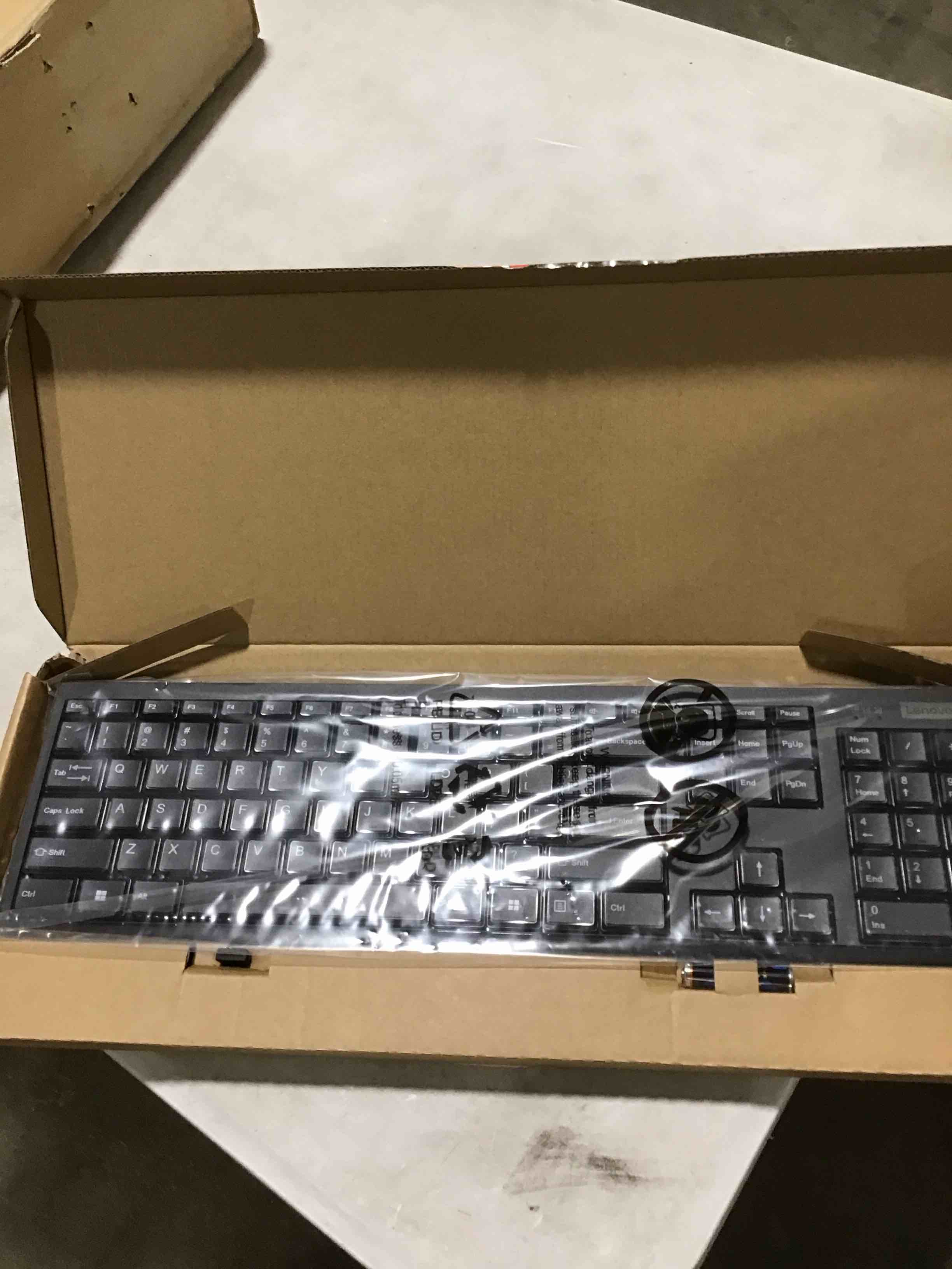 https://s3.amazonaws.com/lotting-images-prod/bidfta/RED6353720_1714157961276.jpeg