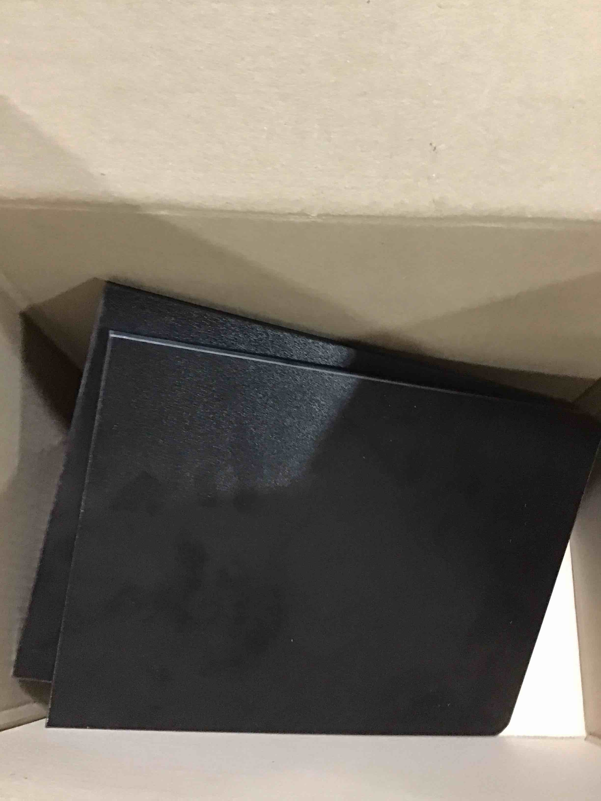 https://s3.amazonaws.com/lotting-images-prod/bidfta/RED6353724_1714158573530.jpeg