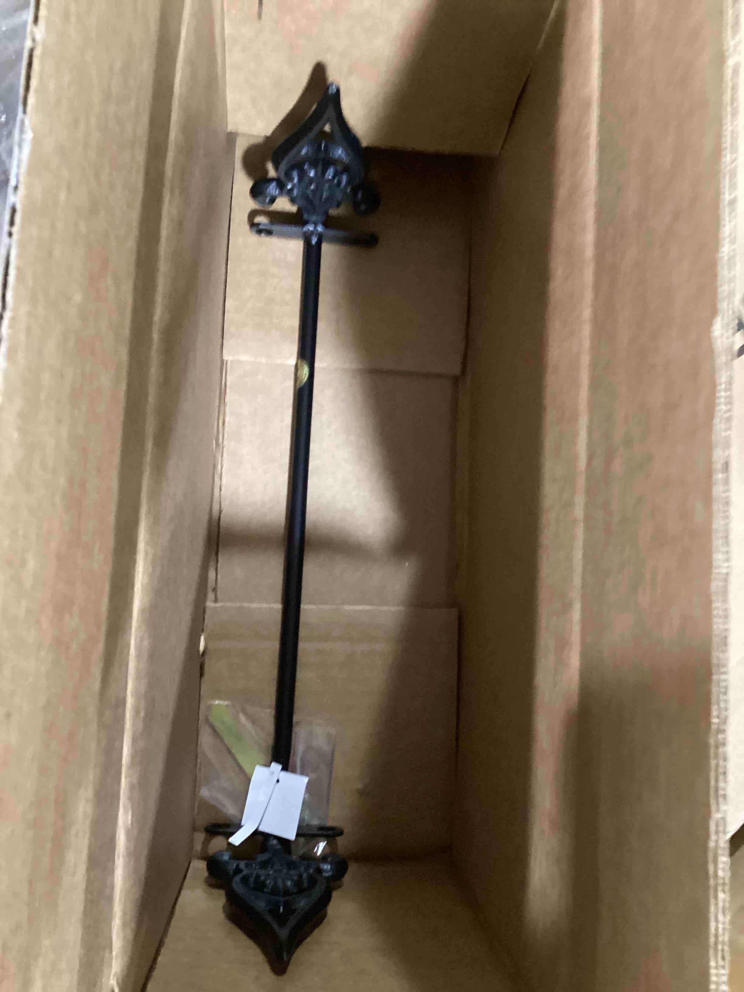 https://s3.amazonaws.com/lotting-images-prod/bidfta/RED6354937_1713806867816.jpeg