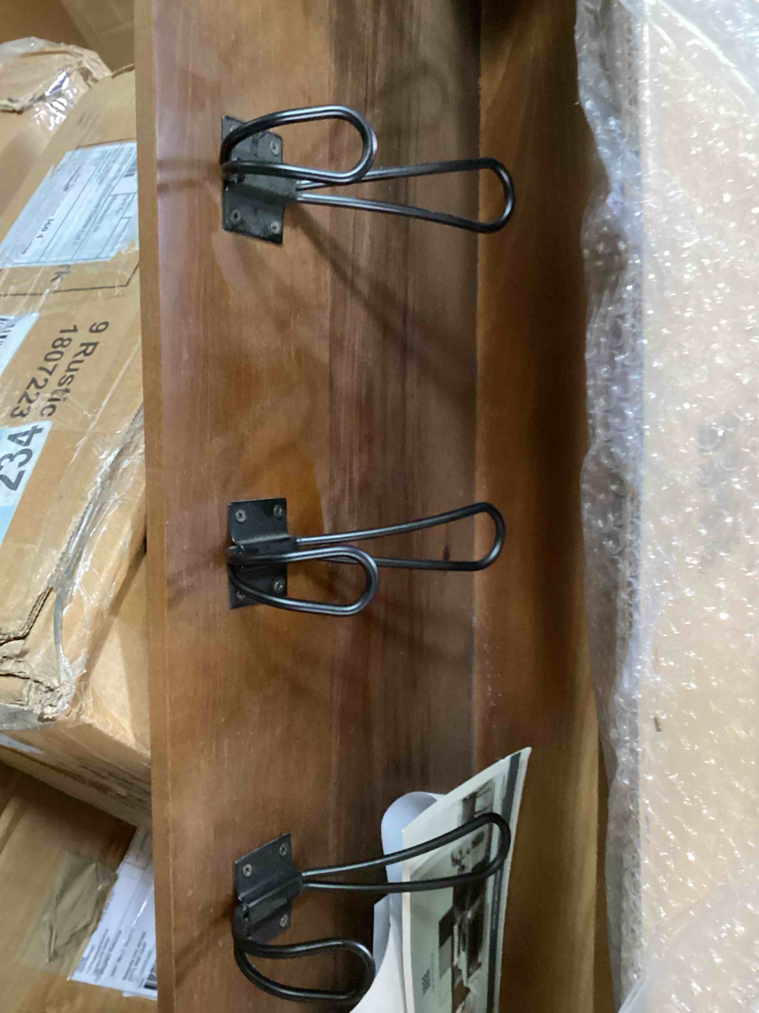 https://s3.amazonaws.com/lotting-images-prod/bidfta/RED6355061_1713894240898.jpeg