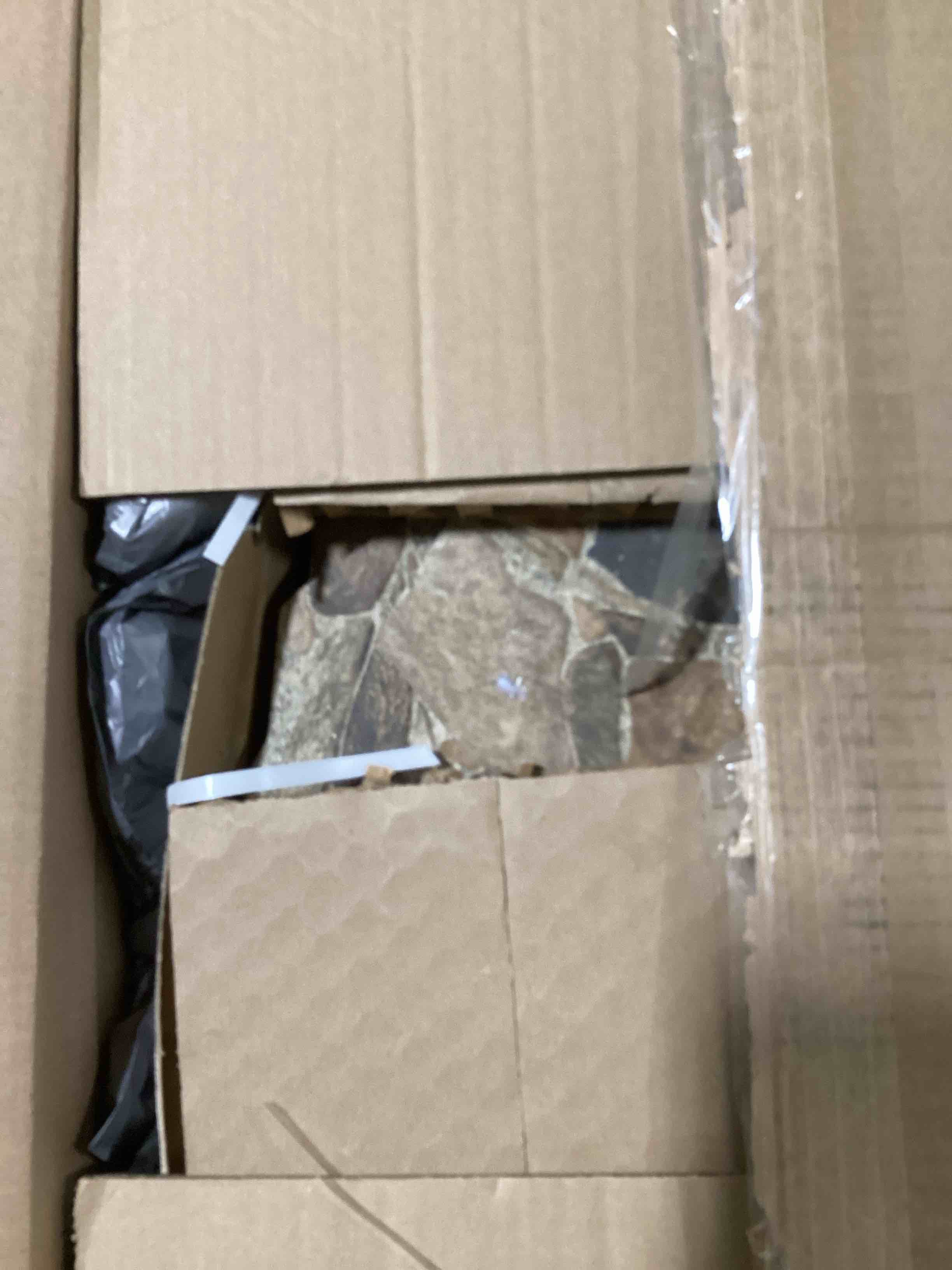 https://s3.amazonaws.com/lotting-images-prod/bidfta/RED6355411_1714654990677.jpeg
