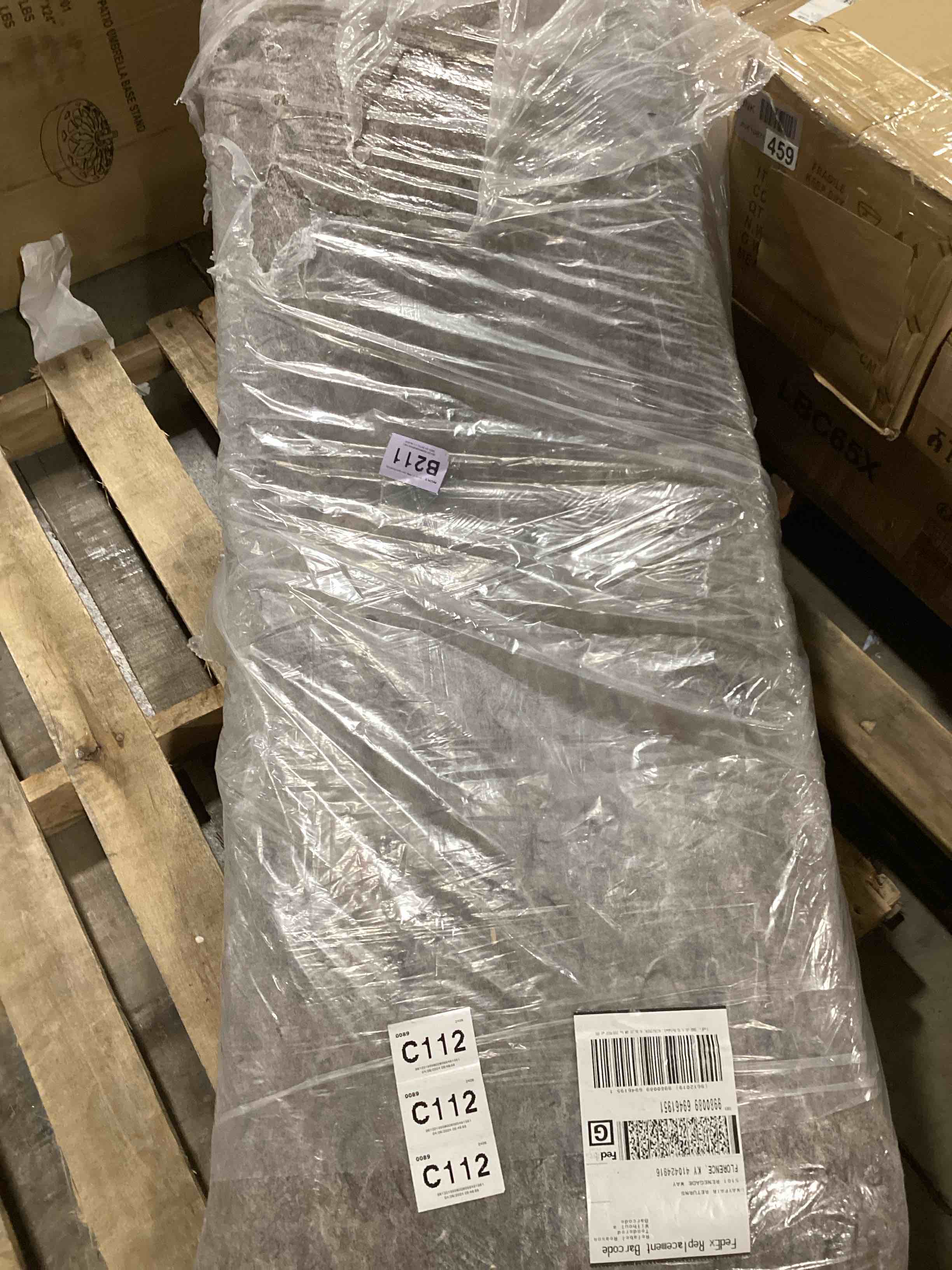 https://s3.amazonaws.com/lotting-images-prod/bidfta/RED6355575_1714750923560.jpeg