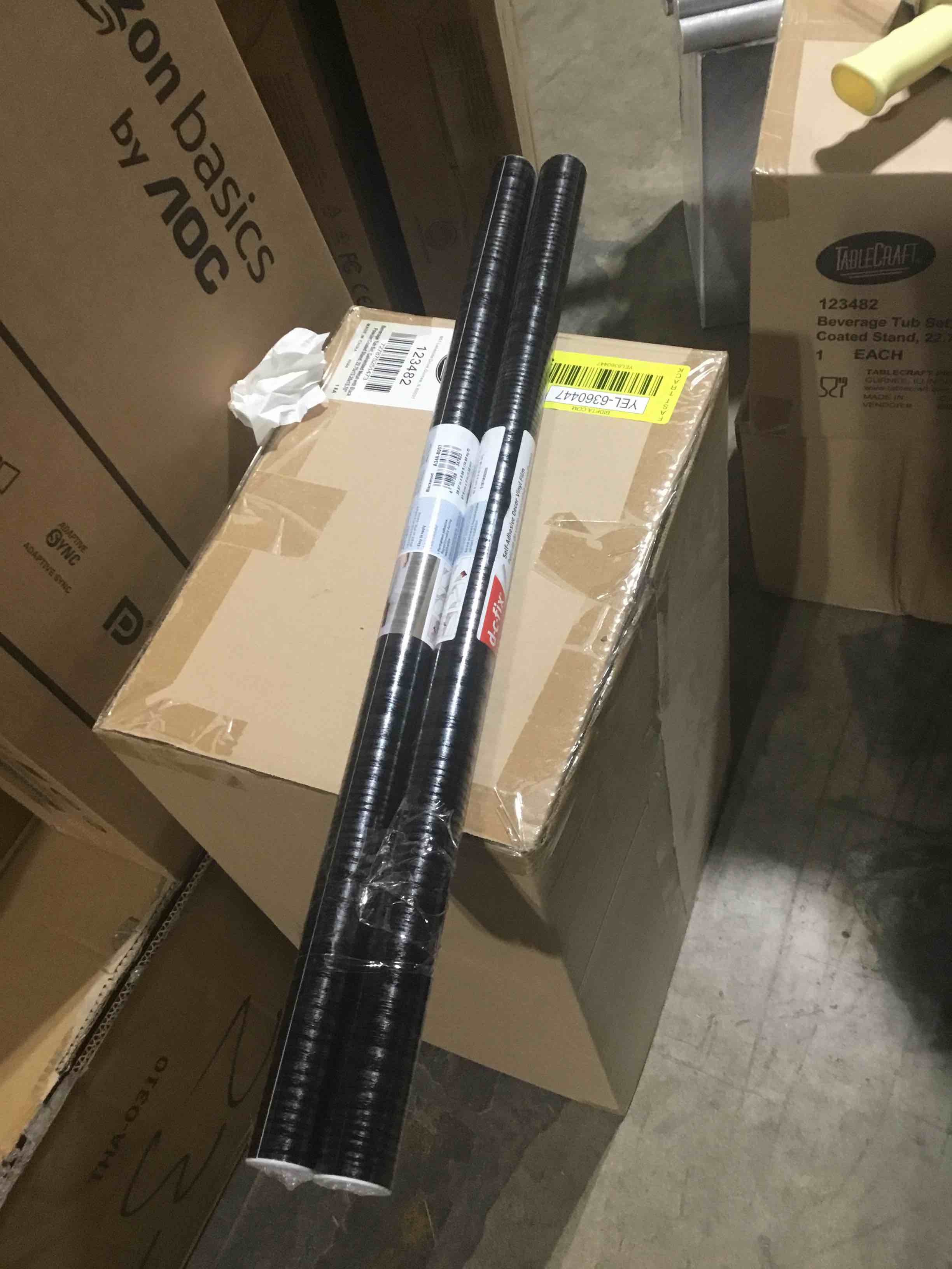 https://s3.amazonaws.com/lotting-images-prod/bidfta/RED6357112_1713455587026.jpeg