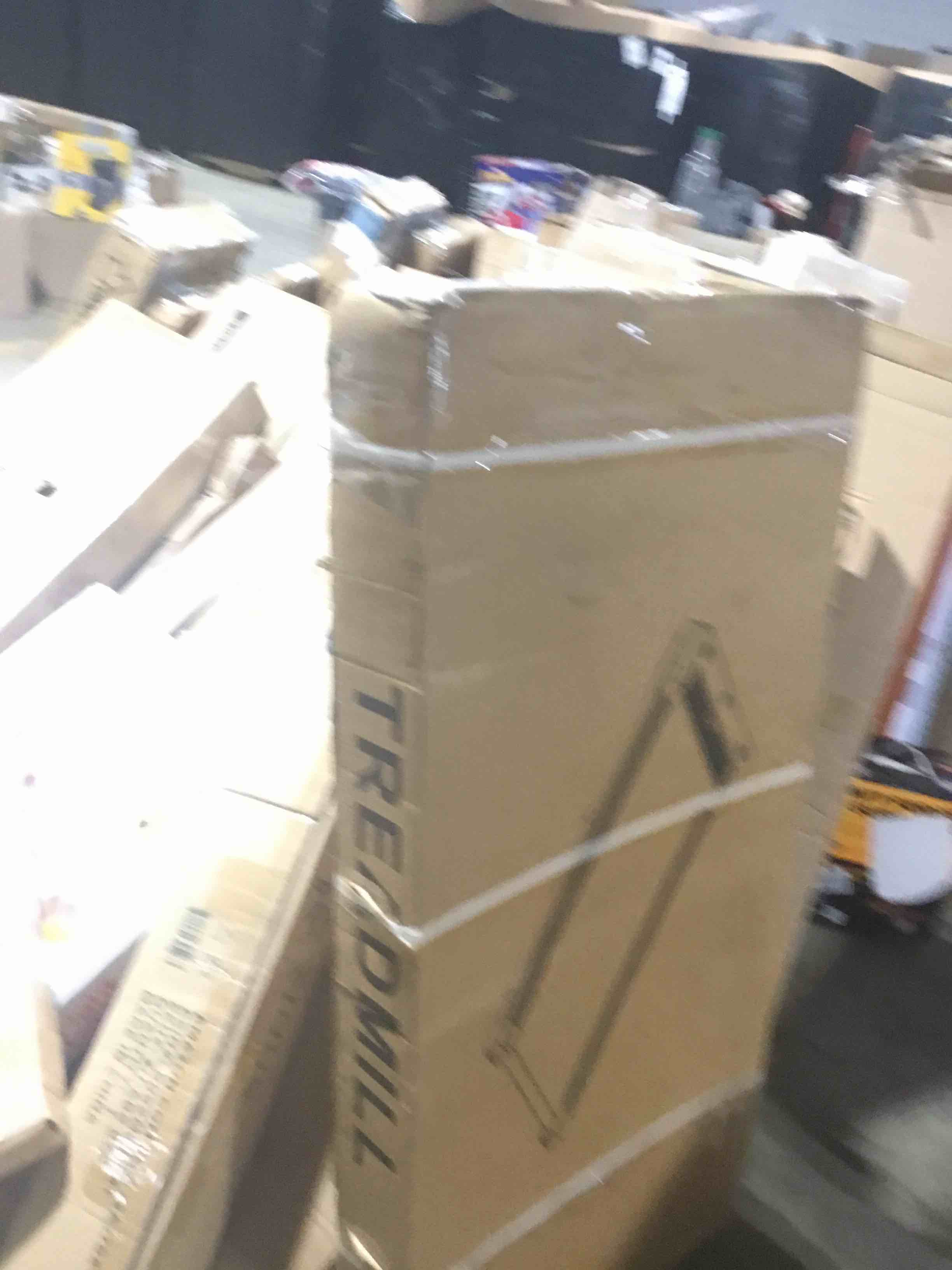 https://s3.amazonaws.com/lotting-images-prod/bidfta/RED6357129_1713464793041.jpeg