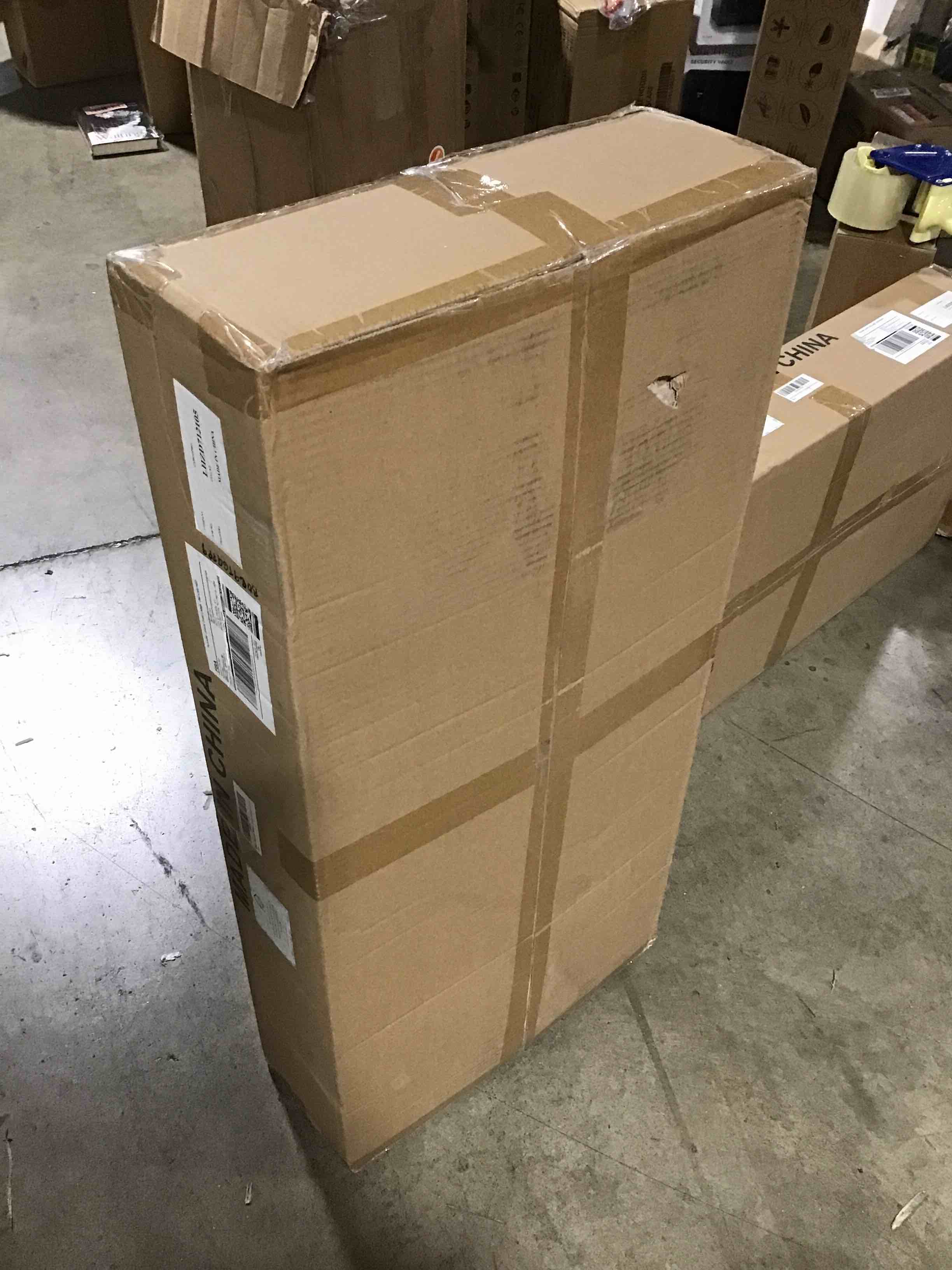 https://s3.amazonaws.com/lotting-images-prod/bidfta/RED6357287_1713553144499.jpeg