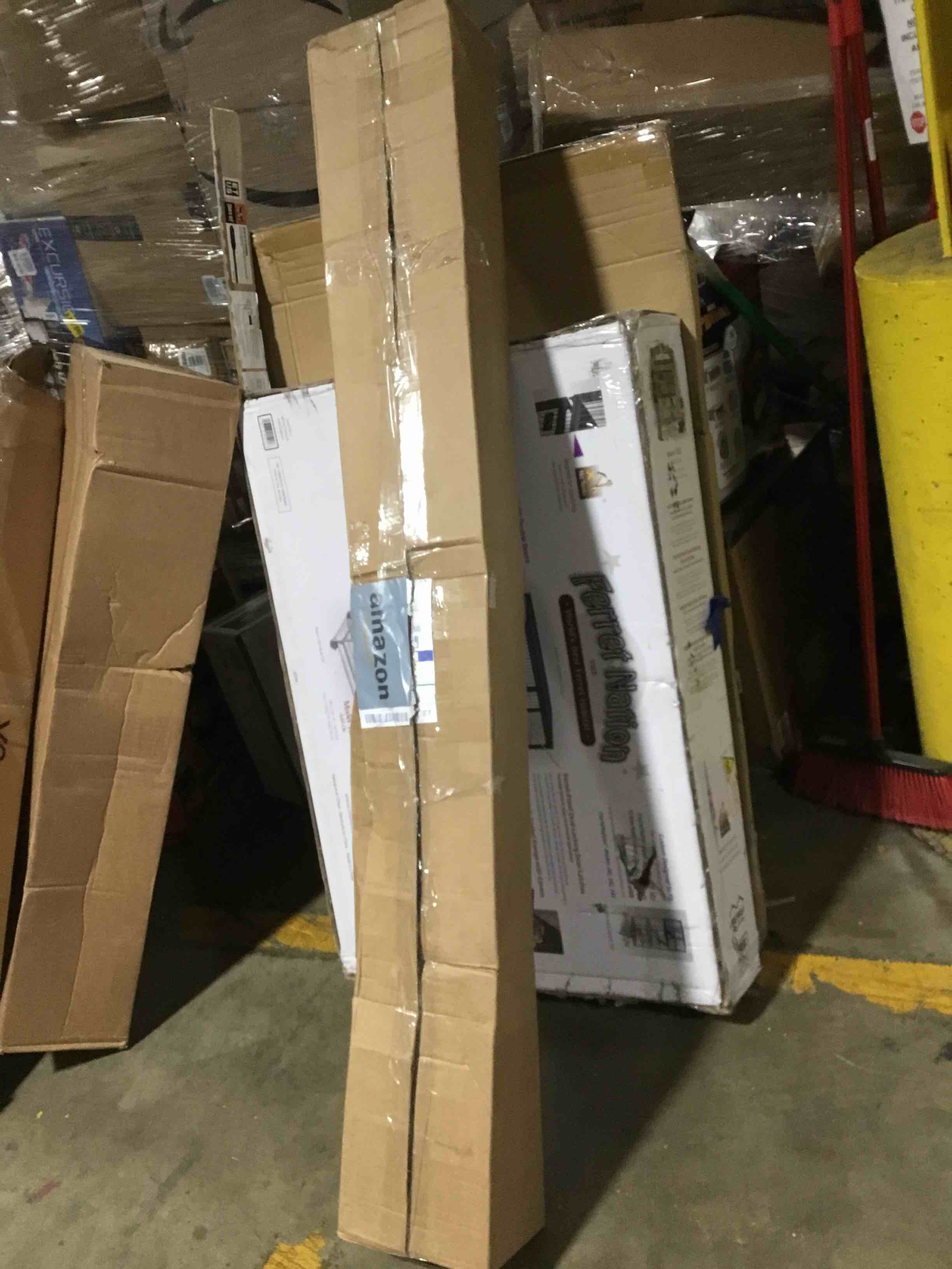 https://s3.amazonaws.com/lotting-images-prod/bidfta/RED6358464_1712343819846.jpeg