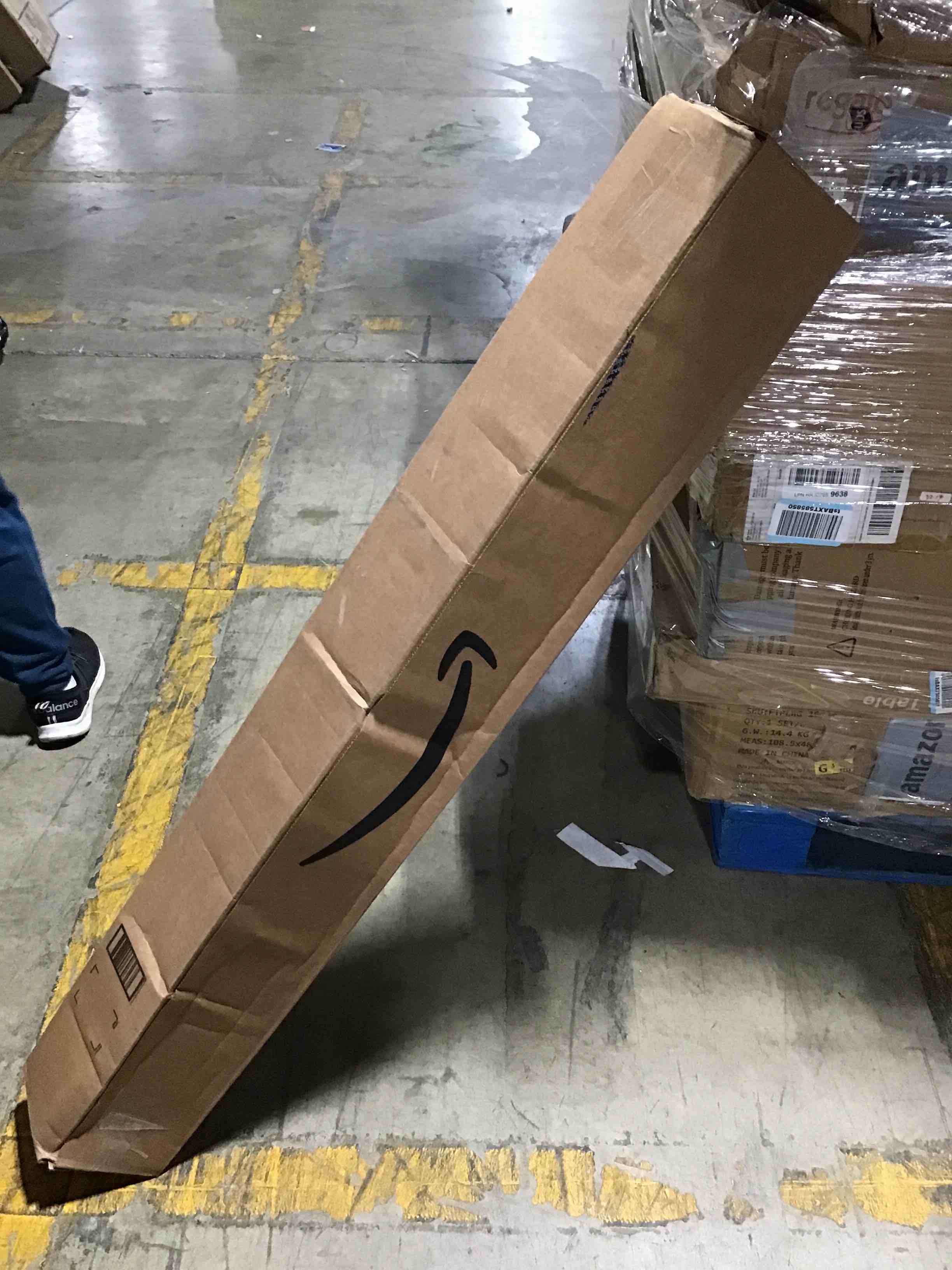 https://s3.amazonaws.com/lotting-images-prod/bidfta/RED6358552_1712343589718.jpeg