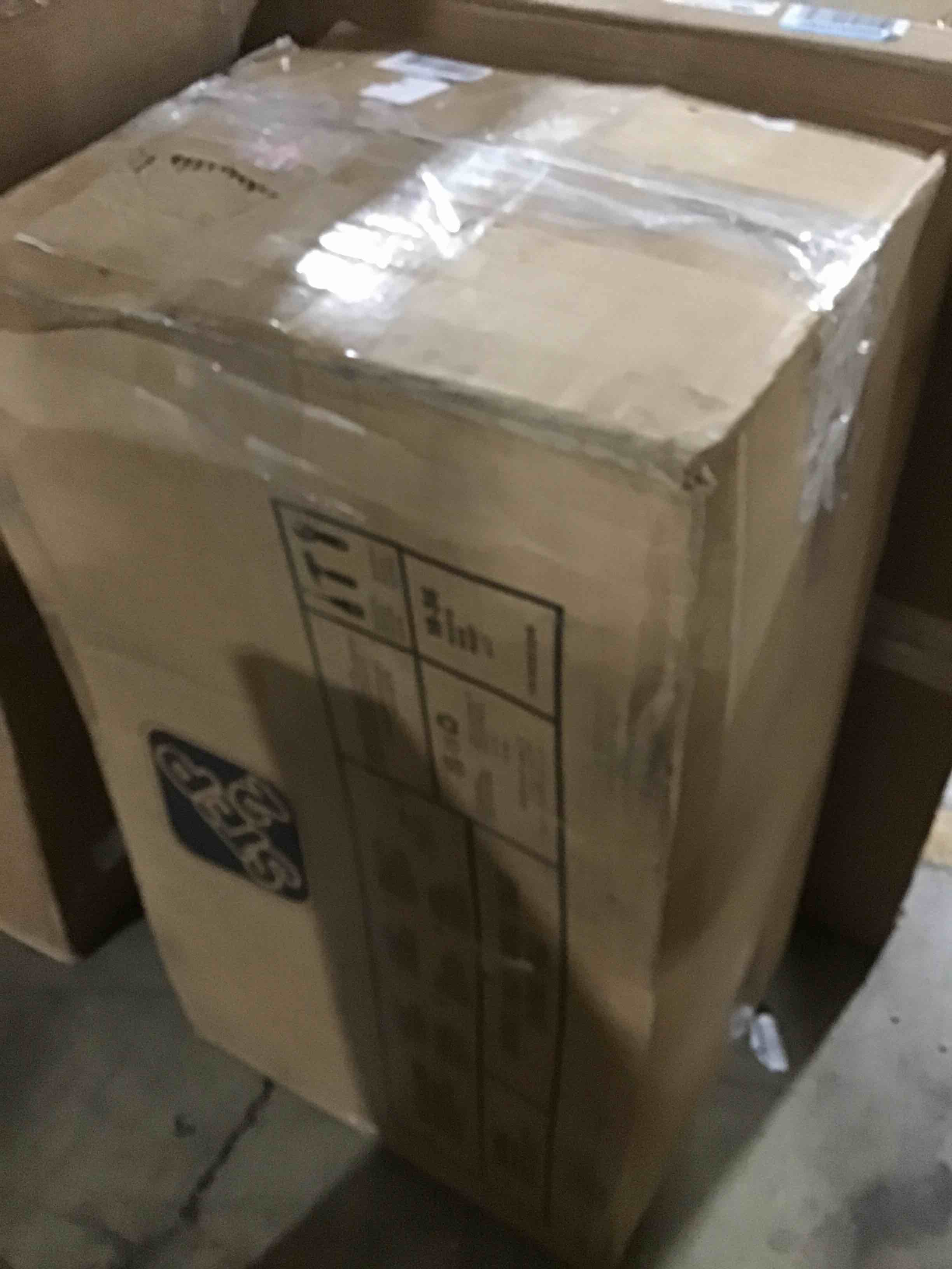 https://s3.amazonaws.com/lotting-images-prod/bidfta/RED6359325_1713790567930.jpeg