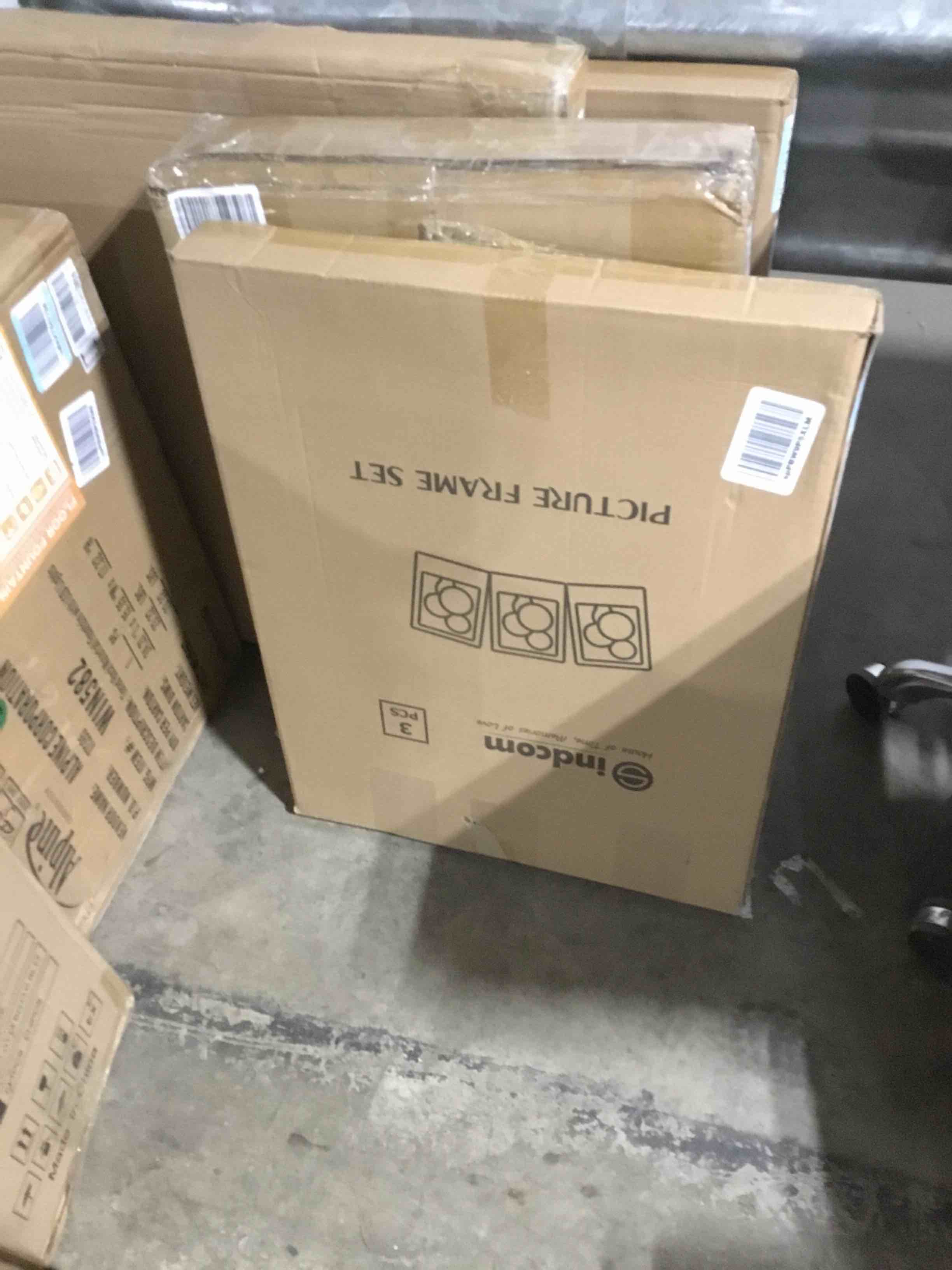 https://s3.amazonaws.com/lotting-images-prod/bidfta/RED6361969_1712062579656.jpeg