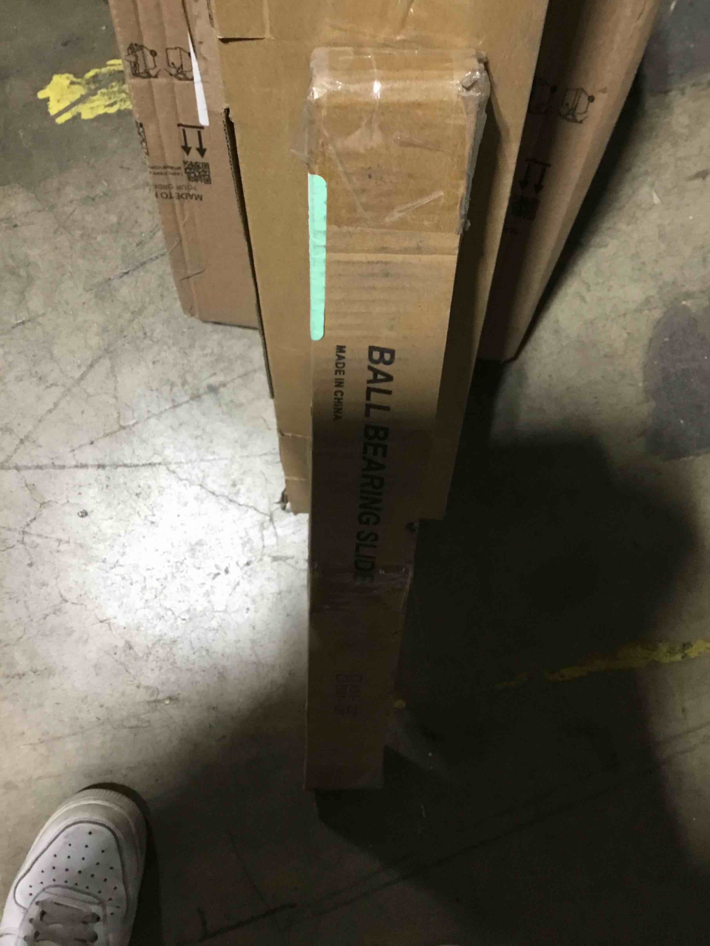 https://s3.amazonaws.com/lotting-images-prod/bidfta/RED6362676_1712267135075.jpeg