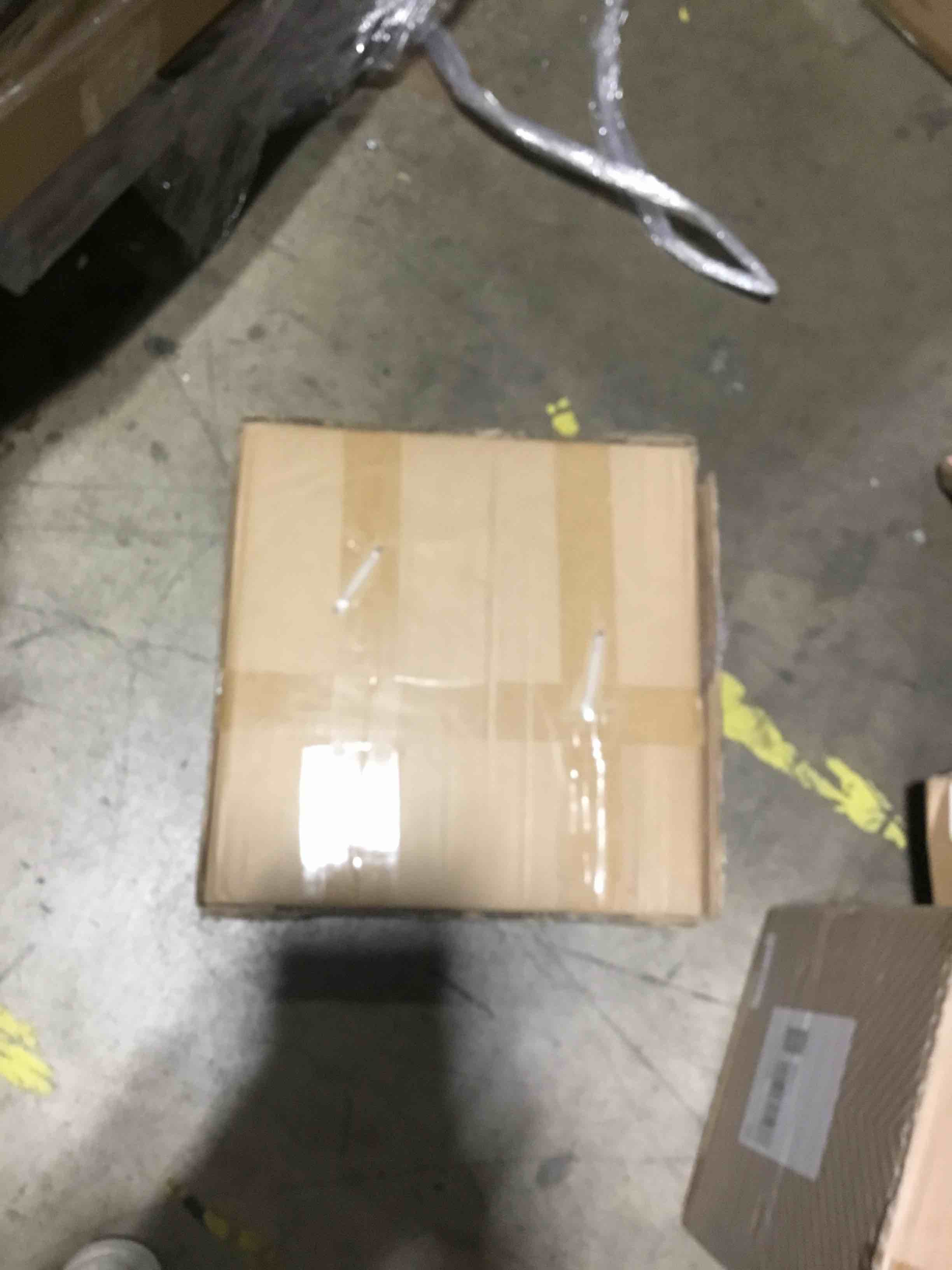 https://s3.amazonaws.com/lotting-images-prod/bidfta/RED6362682_1712267312744.jpeg