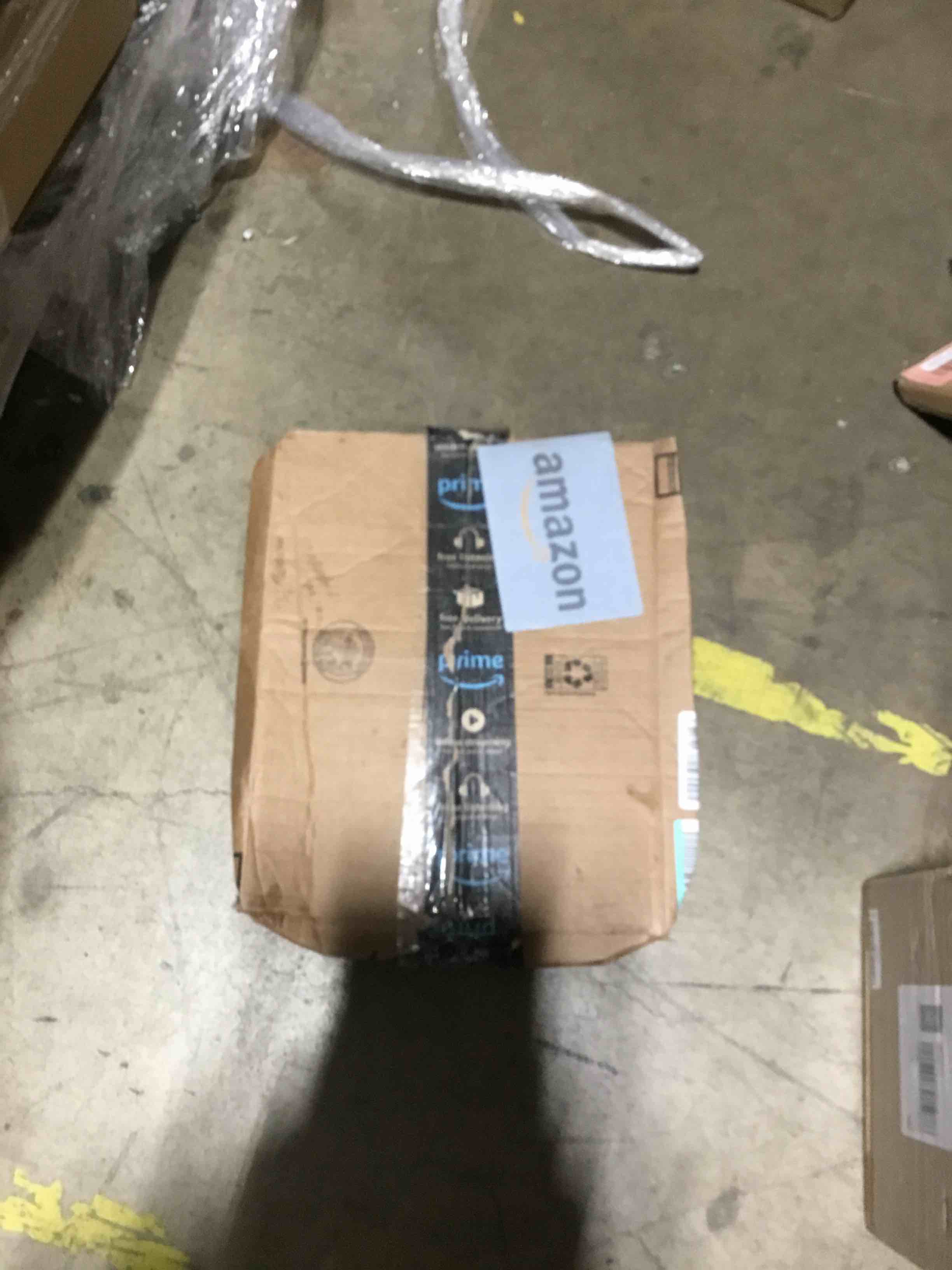 https://s3.amazonaws.com/lotting-images-prod/bidfta/RED6362684_1712267361935.jpeg