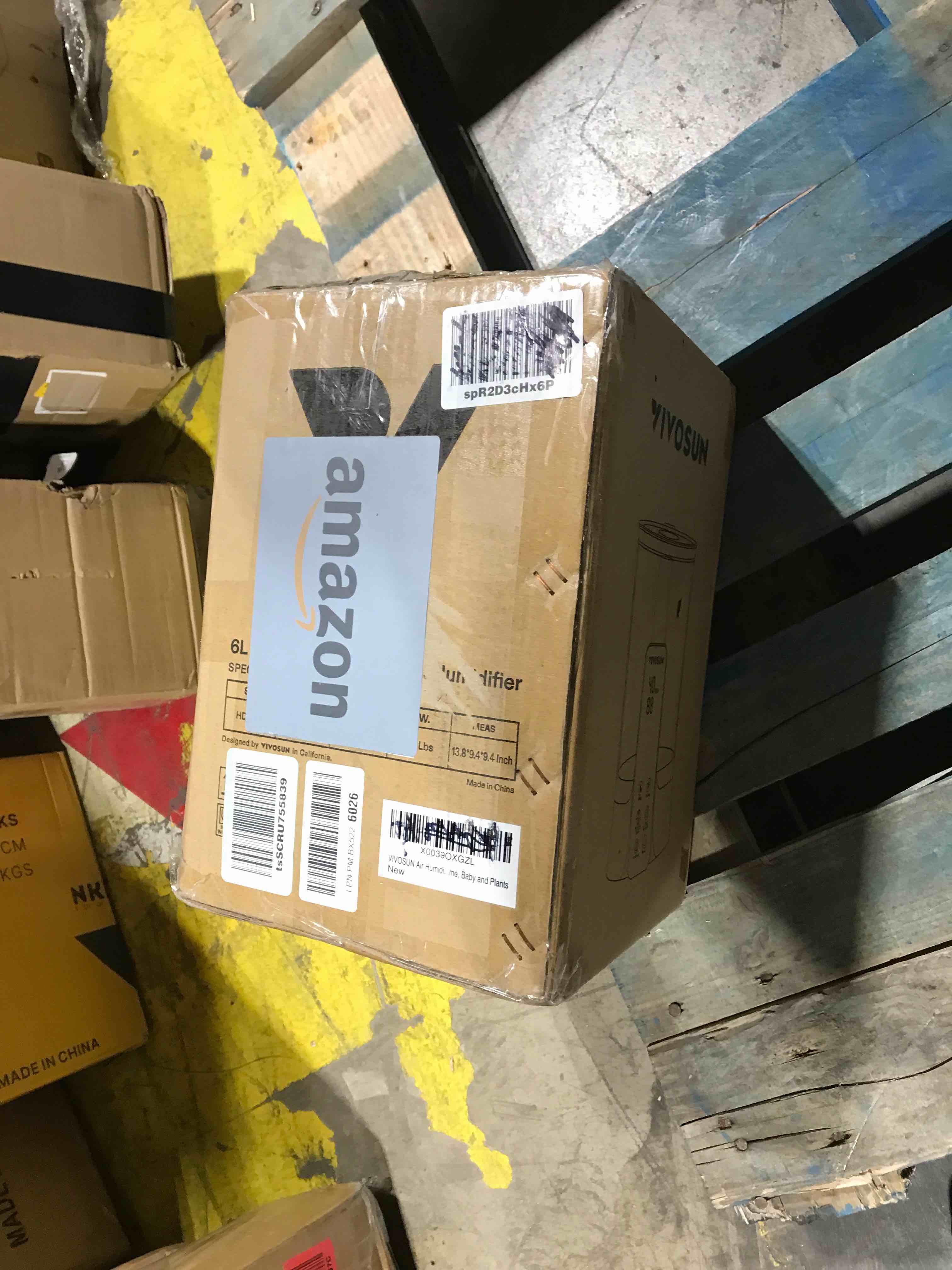 https://s3.amazonaws.com/lotting-images-prod/bidfta/RED6362719_1712267475442.jpeg