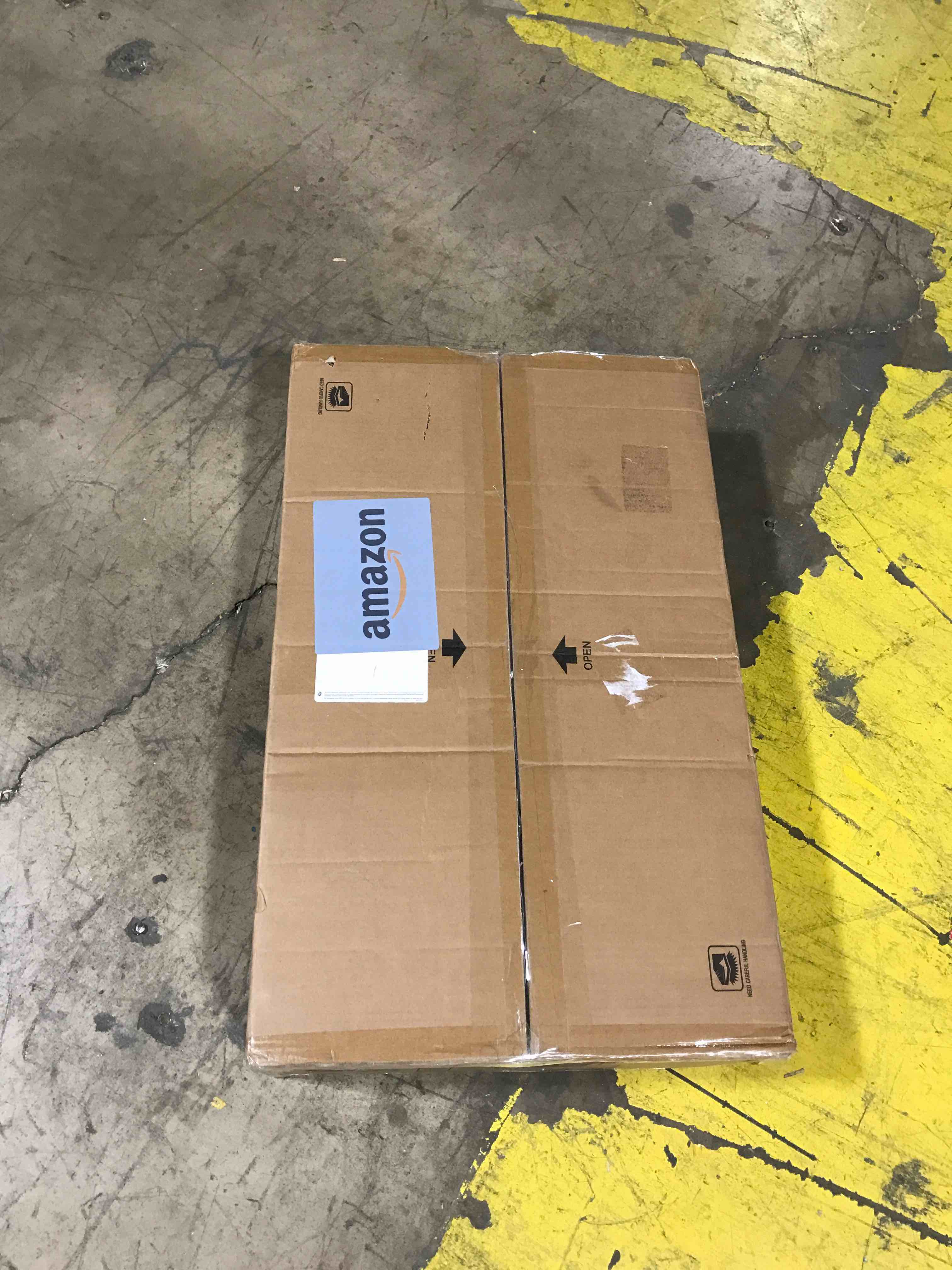 https://s3.amazonaws.com/lotting-images-prod/bidfta/RED6362751_1712265962950.jpeg