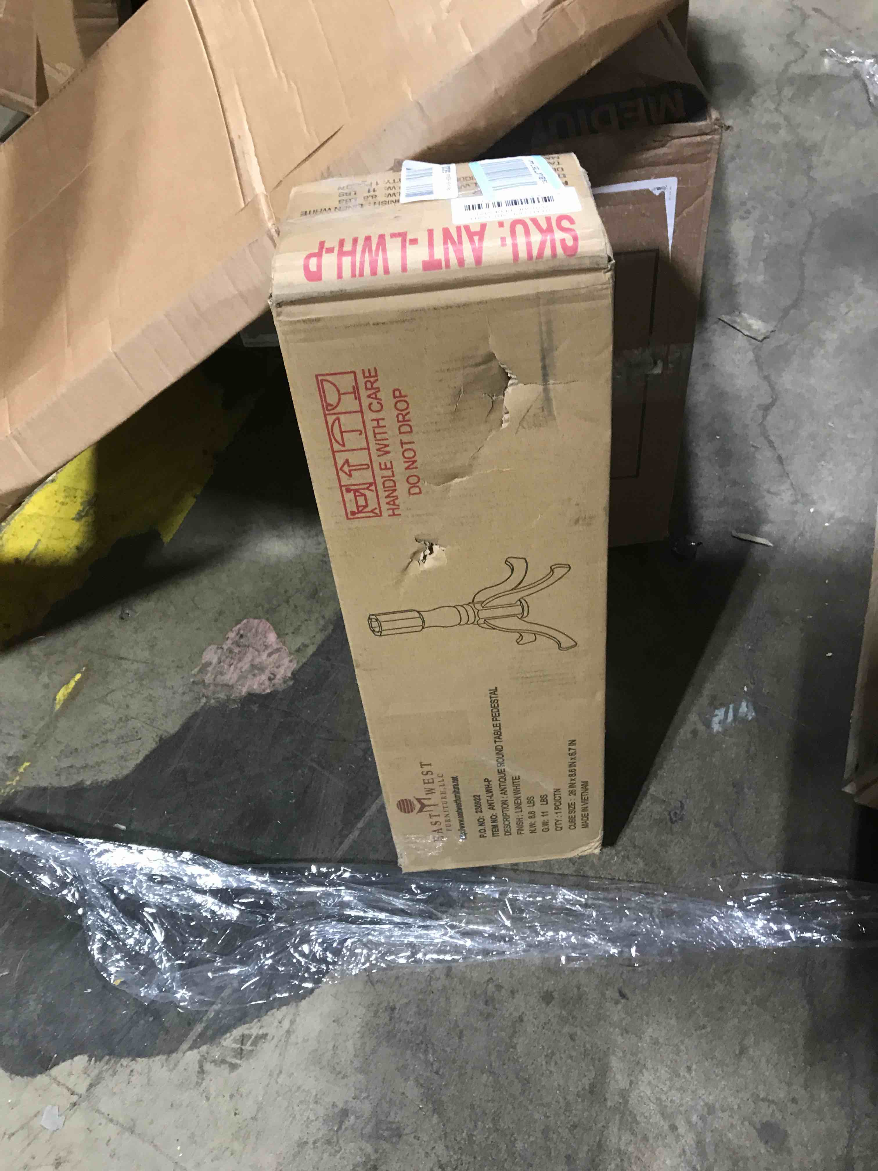 https://s3.amazonaws.com/lotting-images-prod/bidfta/RED6363222_1712679860578.jpeg