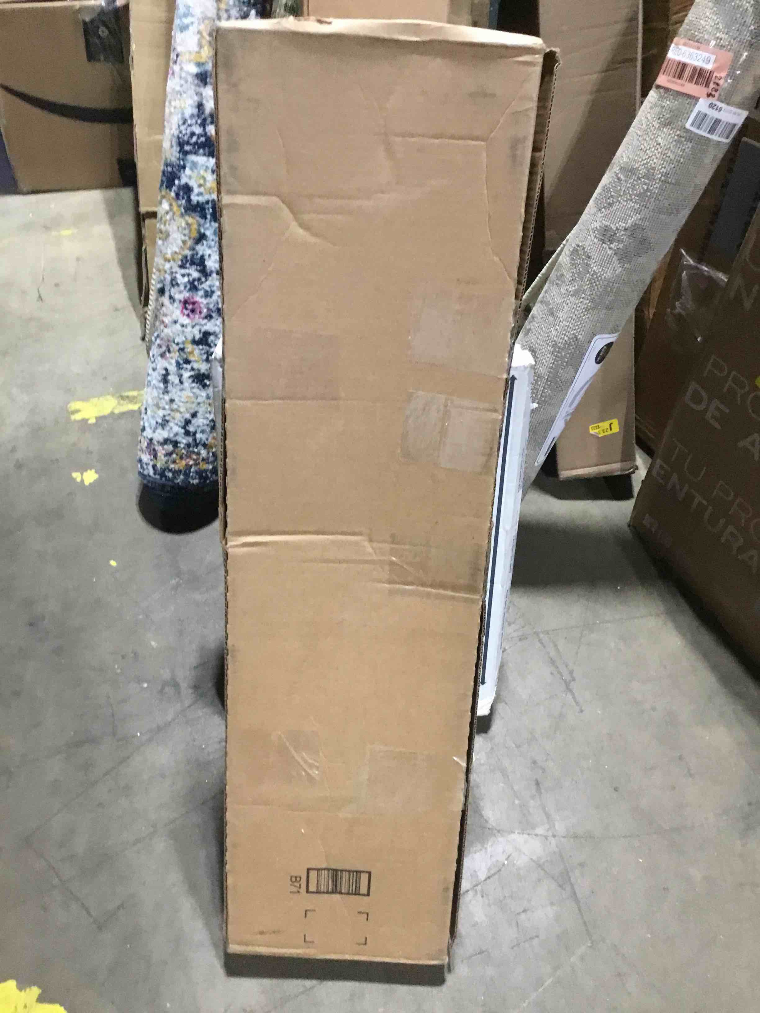 https://s3.amazonaws.com/lotting-images-prod/bidfta/RED6363255_1712679782591.jpeg