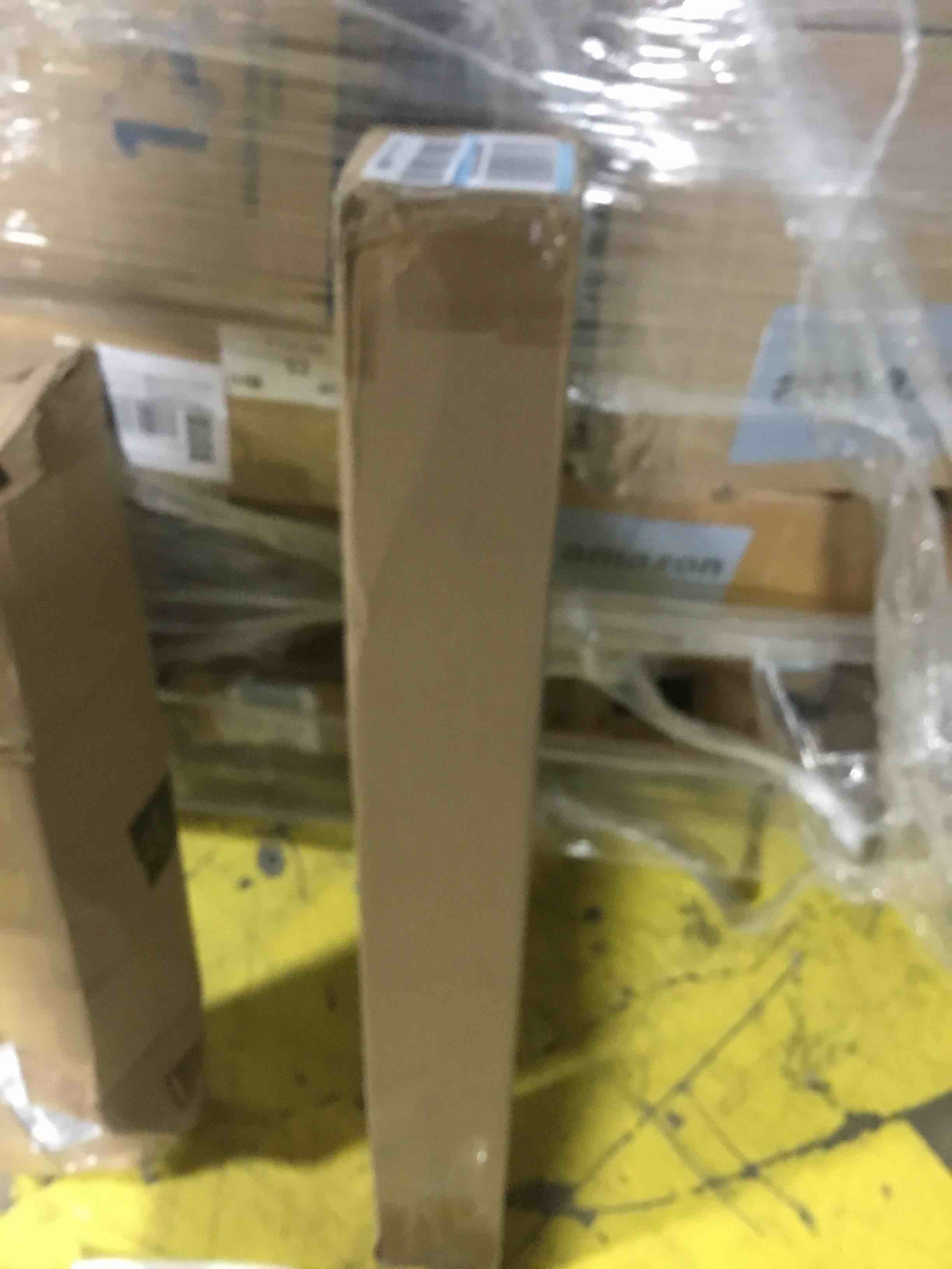 https://s3.amazonaws.com/lotting-images-prod/bidfta/RED6363259_1712679970076.jpeg