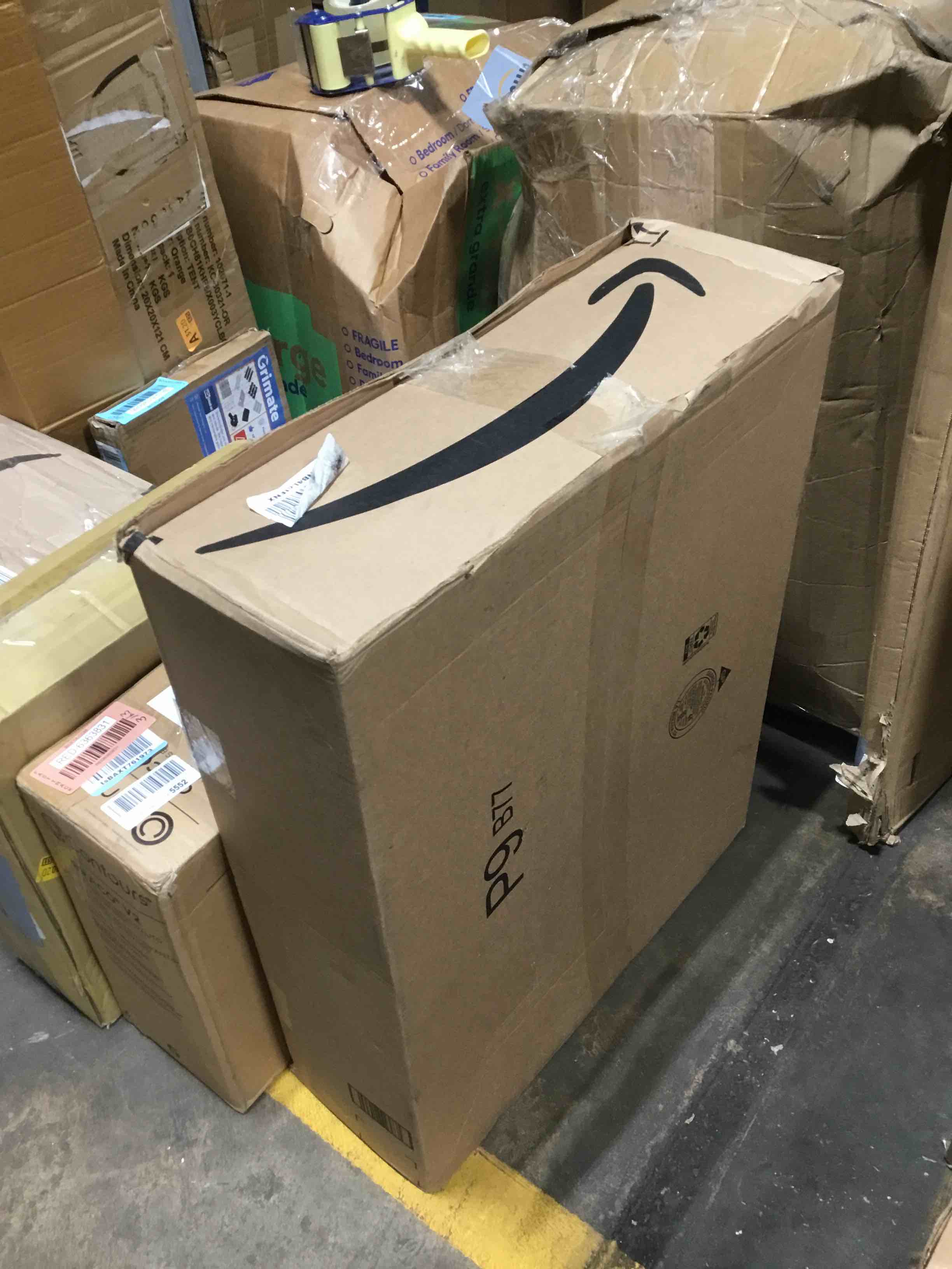 https://s3.amazonaws.com/lotting-images-prod/bidfta/RED6363832_1716499200616.jpeg