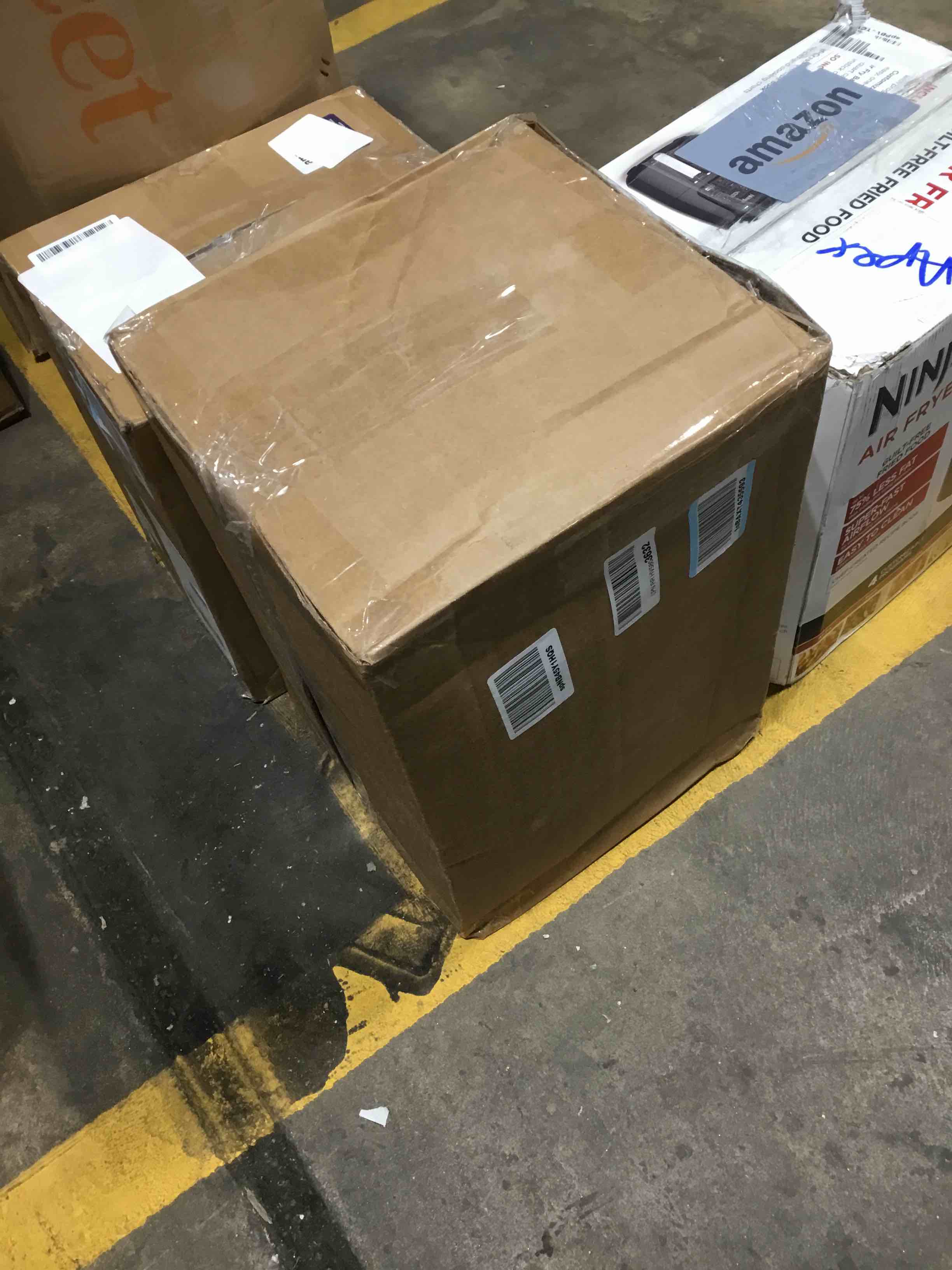 https://s3.amazonaws.com/lotting-images-prod/bidfta/RED6363833_1716499222664.jpeg