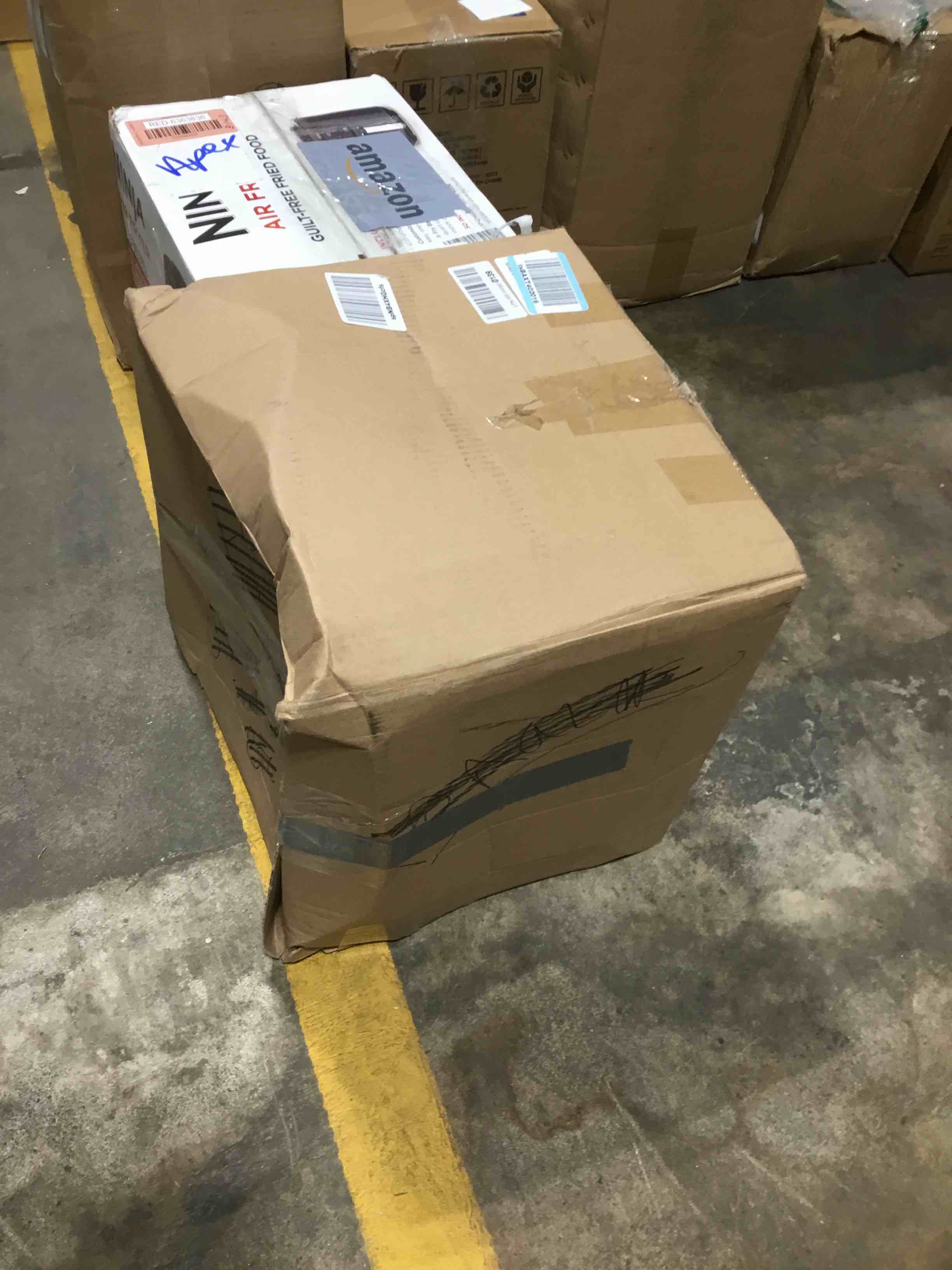 https://s3.amazonaws.com/lotting-images-prod/bidfta/RED6363837_1716499343575.jpeg