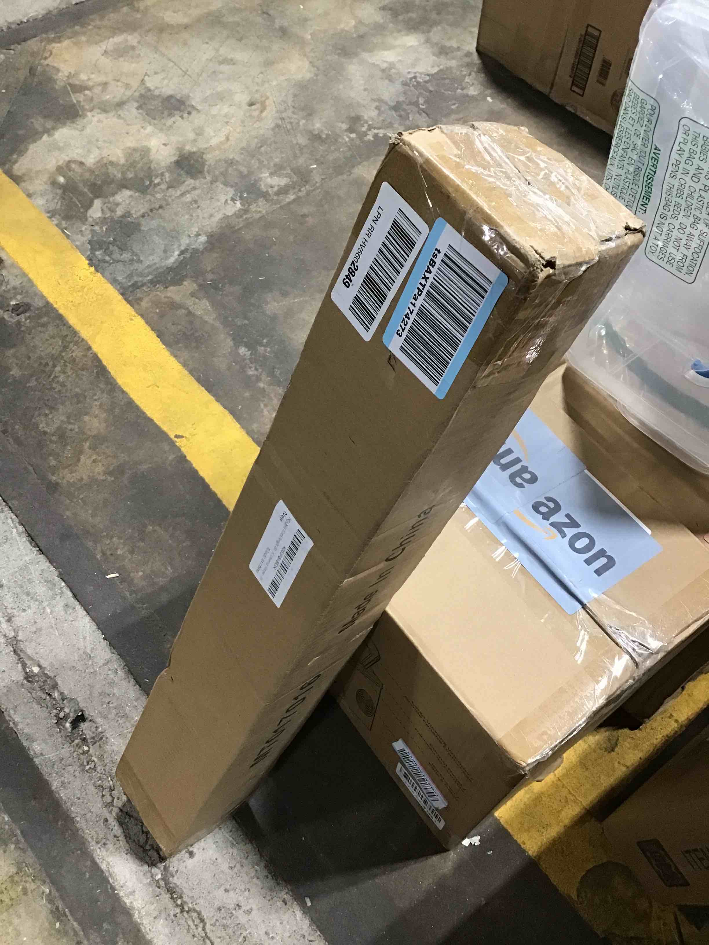 https://s3.amazonaws.com/lotting-images-prod/bidfta/RED6363886_1716499398586.jpeg