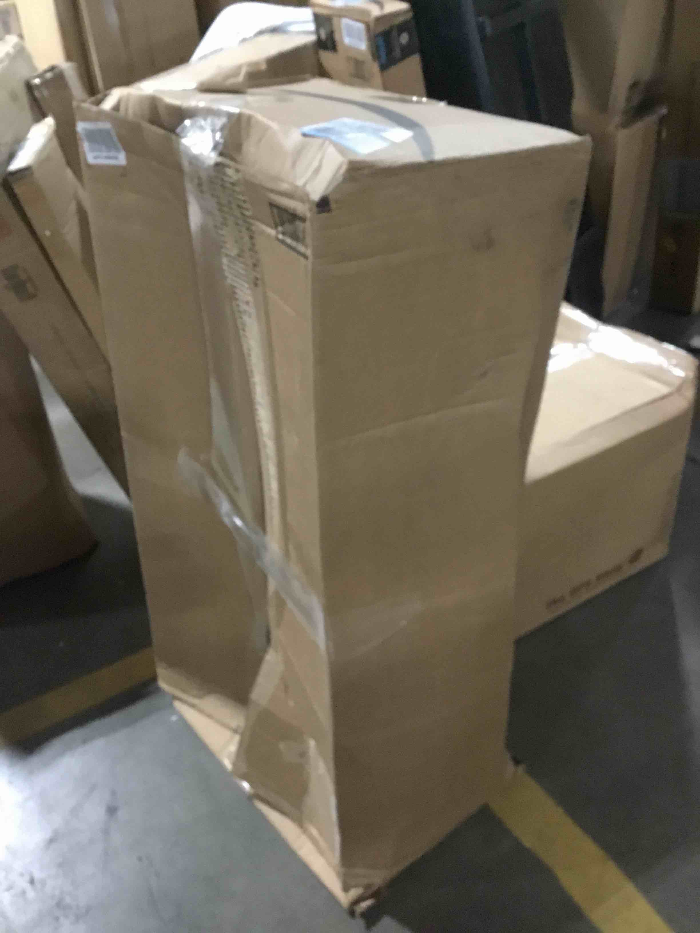 https://s3.amazonaws.com/lotting-images-prod/bidfta/RED6364685_1717767457758.jpeg