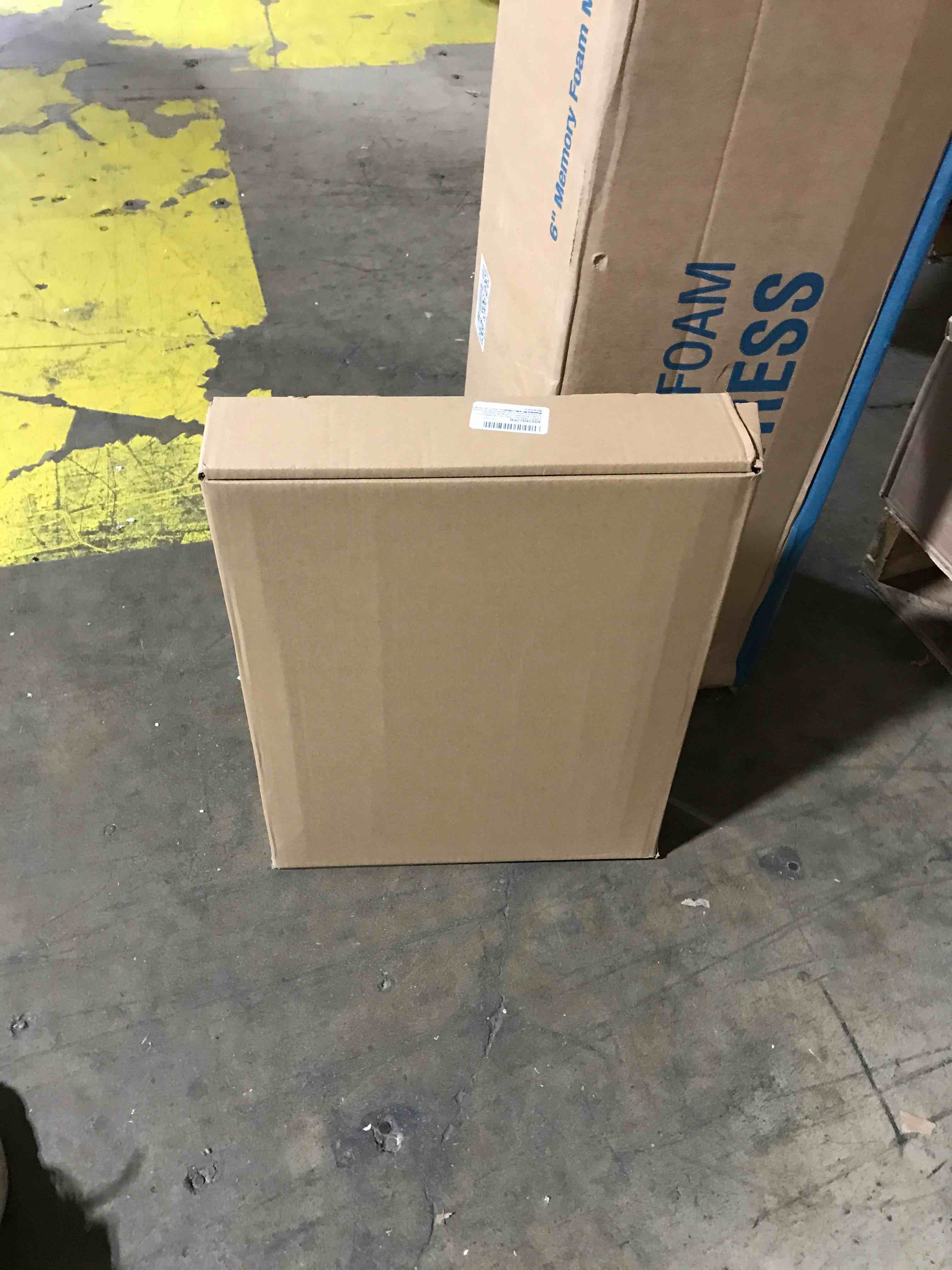 https://s3.amazonaws.com/lotting-images-prod/bidfta/RED6365138_1712940483506.jpeg
