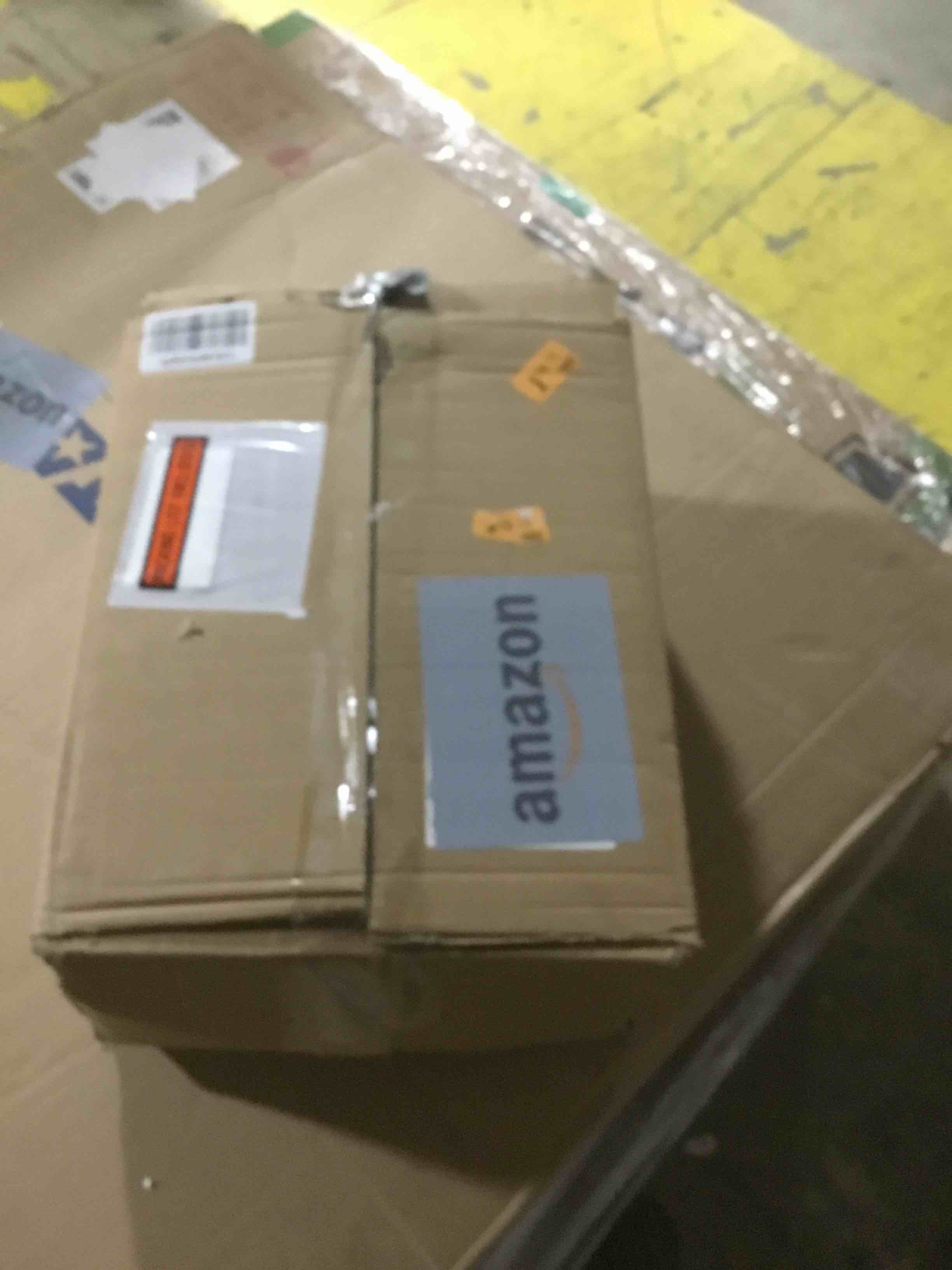 https://s3.amazonaws.com/lotting-images-prod/bidfta/RED6365380_1713286919905.jpeg