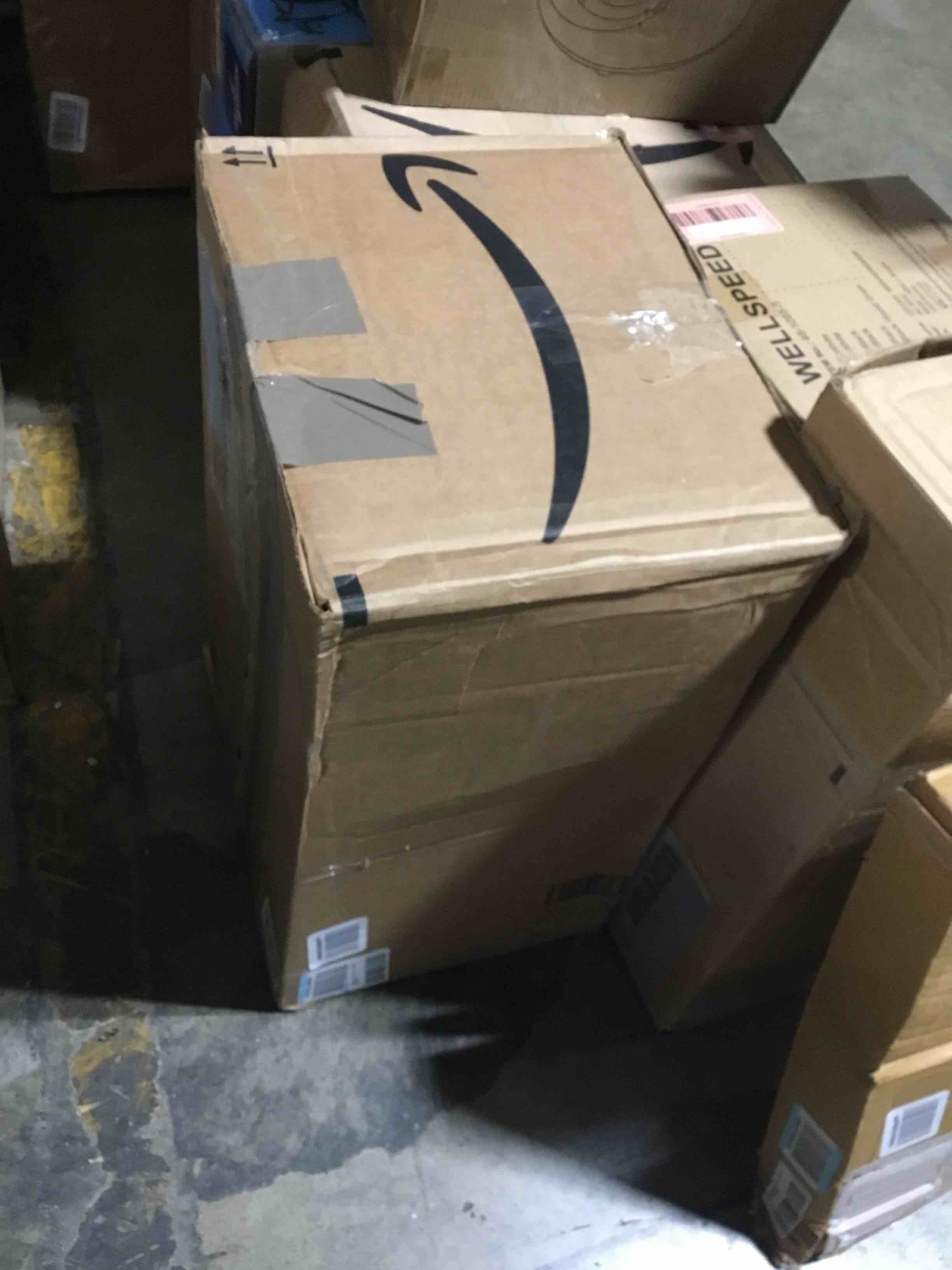 https://s3.amazonaws.com/lotting-images-prod/bidfta/RED6366315_1714402880940.jpeg