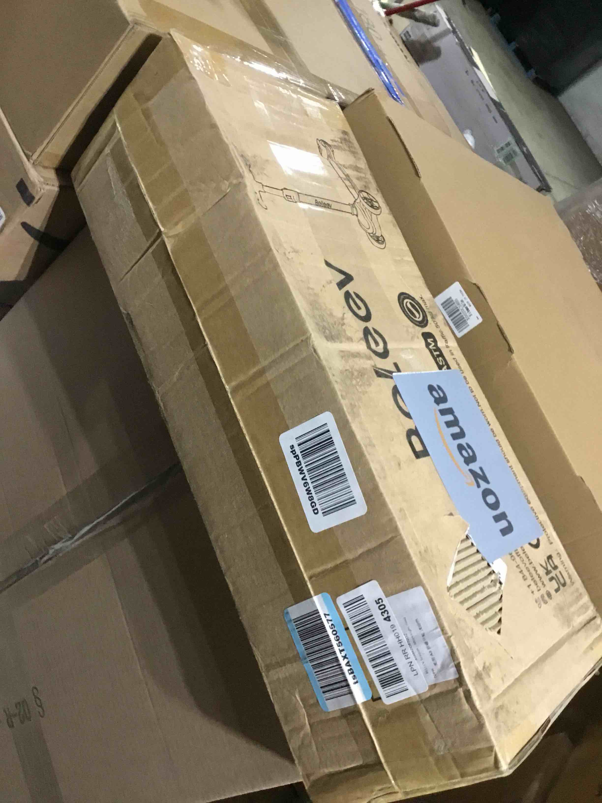 https://s3.amazonaws.com/lotting-images-prod/bidfta/RED6366317_1714402942542.jpeg