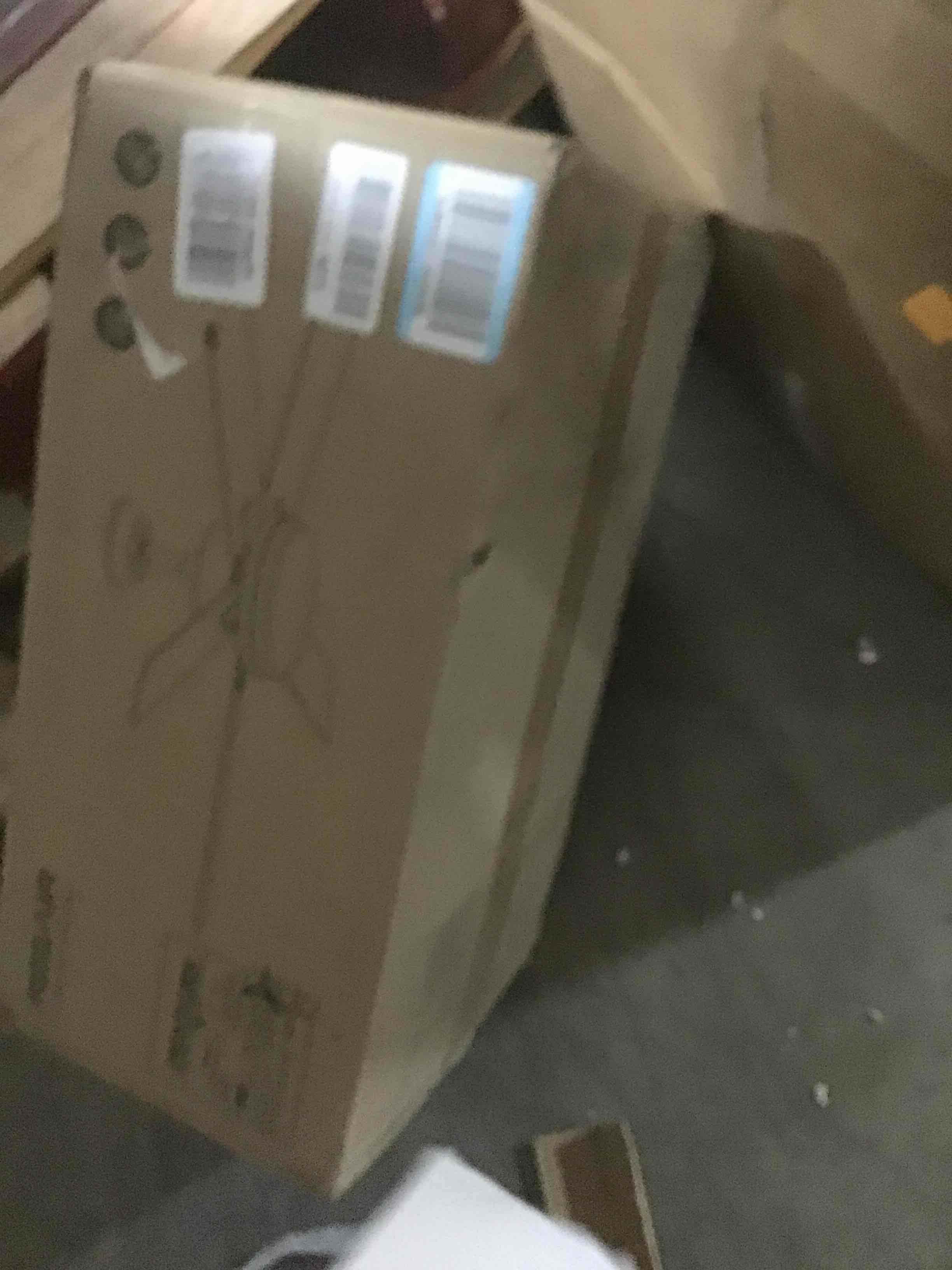 https://s3.amazonaws.com/lotting-images-prod/bidfta/RED6367413_1714239645394.jpeg