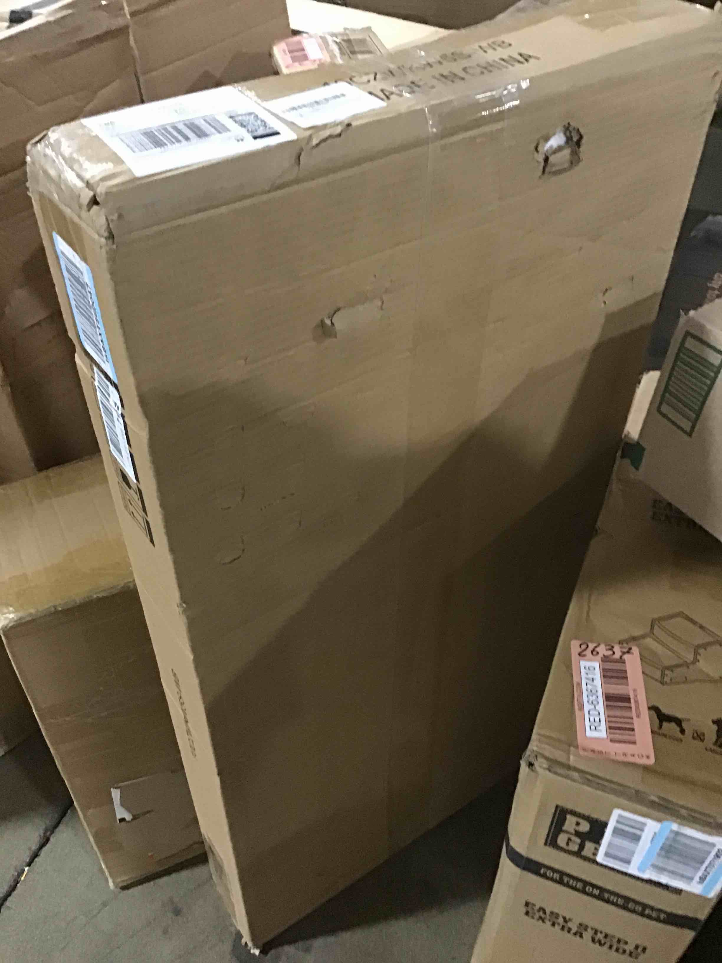 https://s3.amazonaws.com/lotting-images-prod/bidfta/RED6367425_1714240348514.jpeg