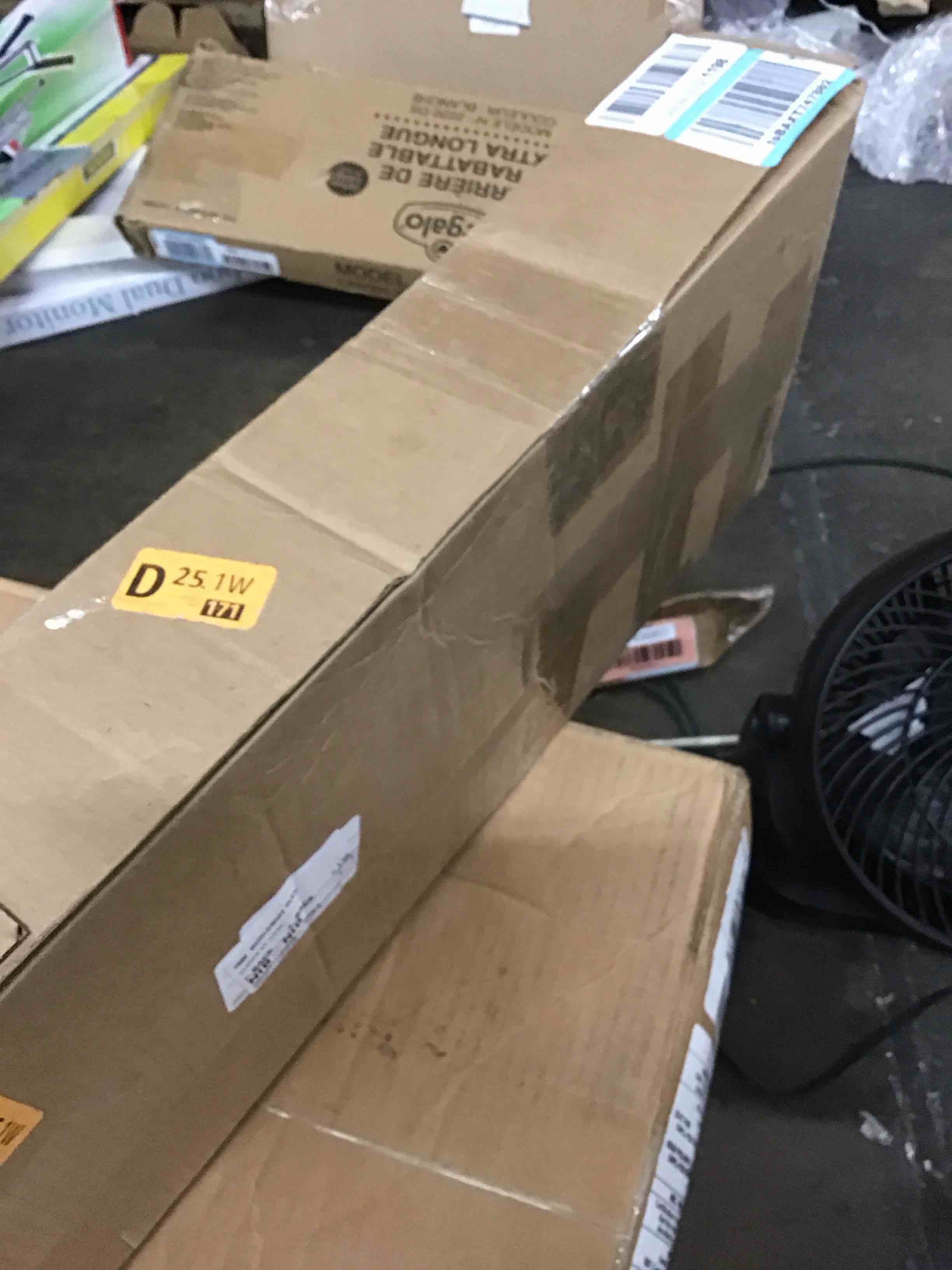 https://s3.amazonaws.com/lotting-images-prod/bidfta/RED6369697_1723664533658.jpeg