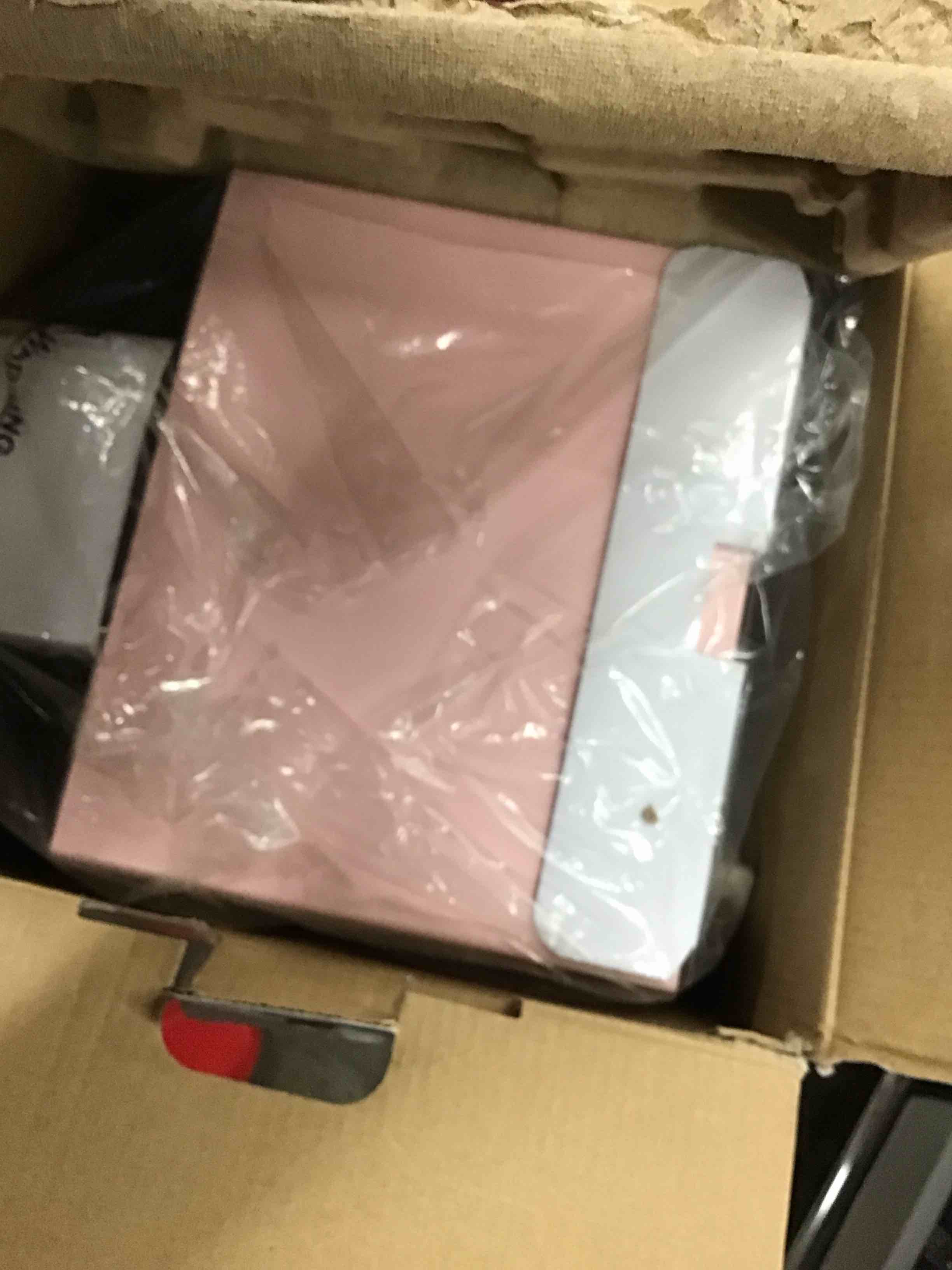 https://s3.amazonaws.com/lotting-images-prod/bidfta/RED6370284_1723908371582.jpeg