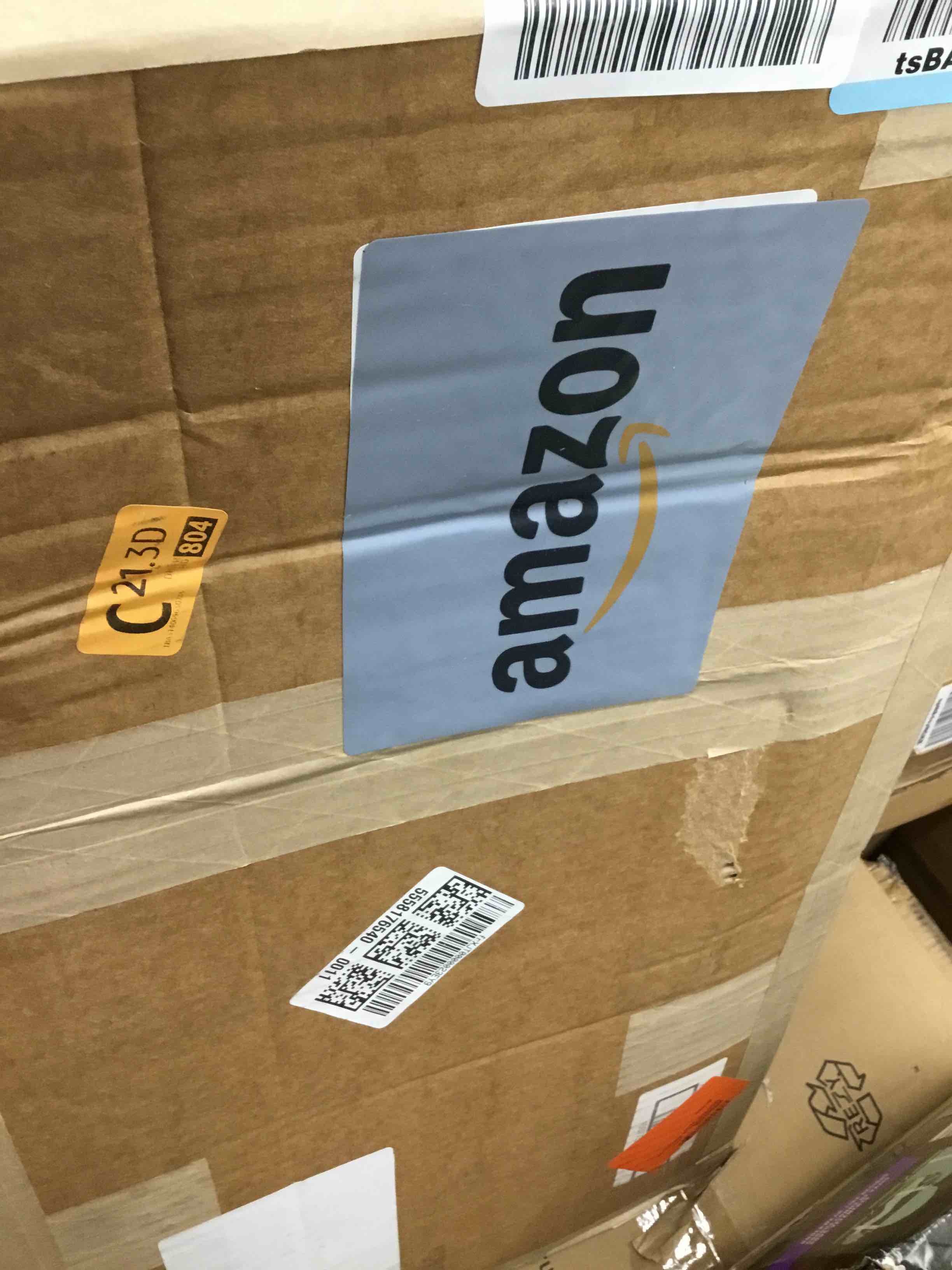 https://s3.amazonaws.com/lotting-images-prod/bidfta/RED6372217_1724445373911.jpeg