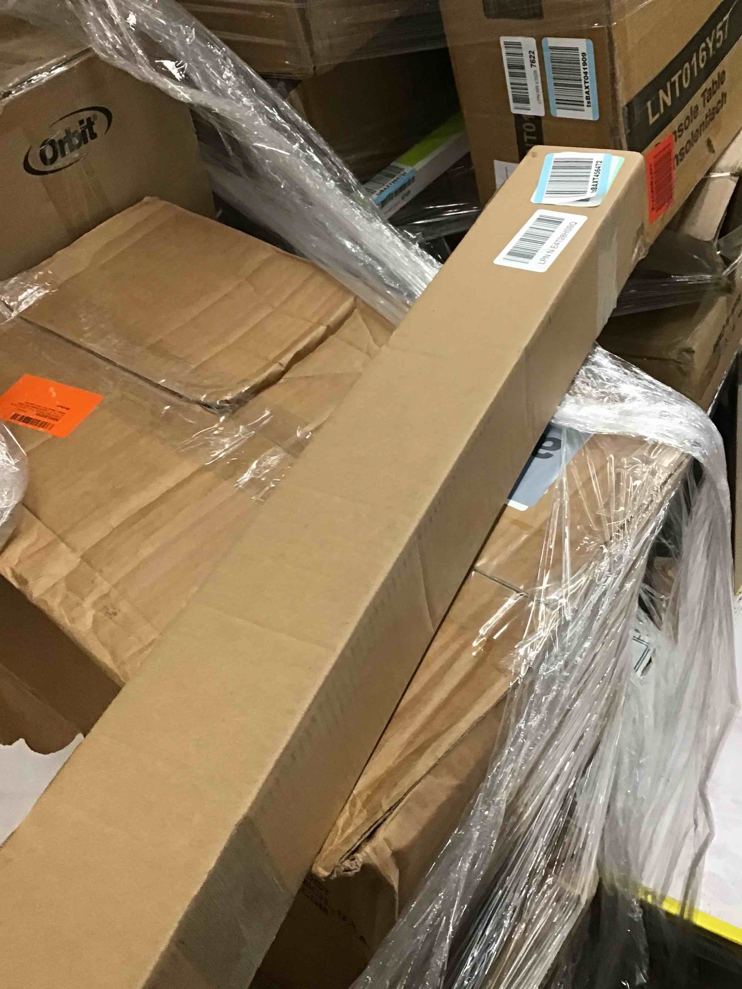 https://s3.amazonaws.com/lotting-images-prod/bidfta/RED6374338_1724163730259.jpeg