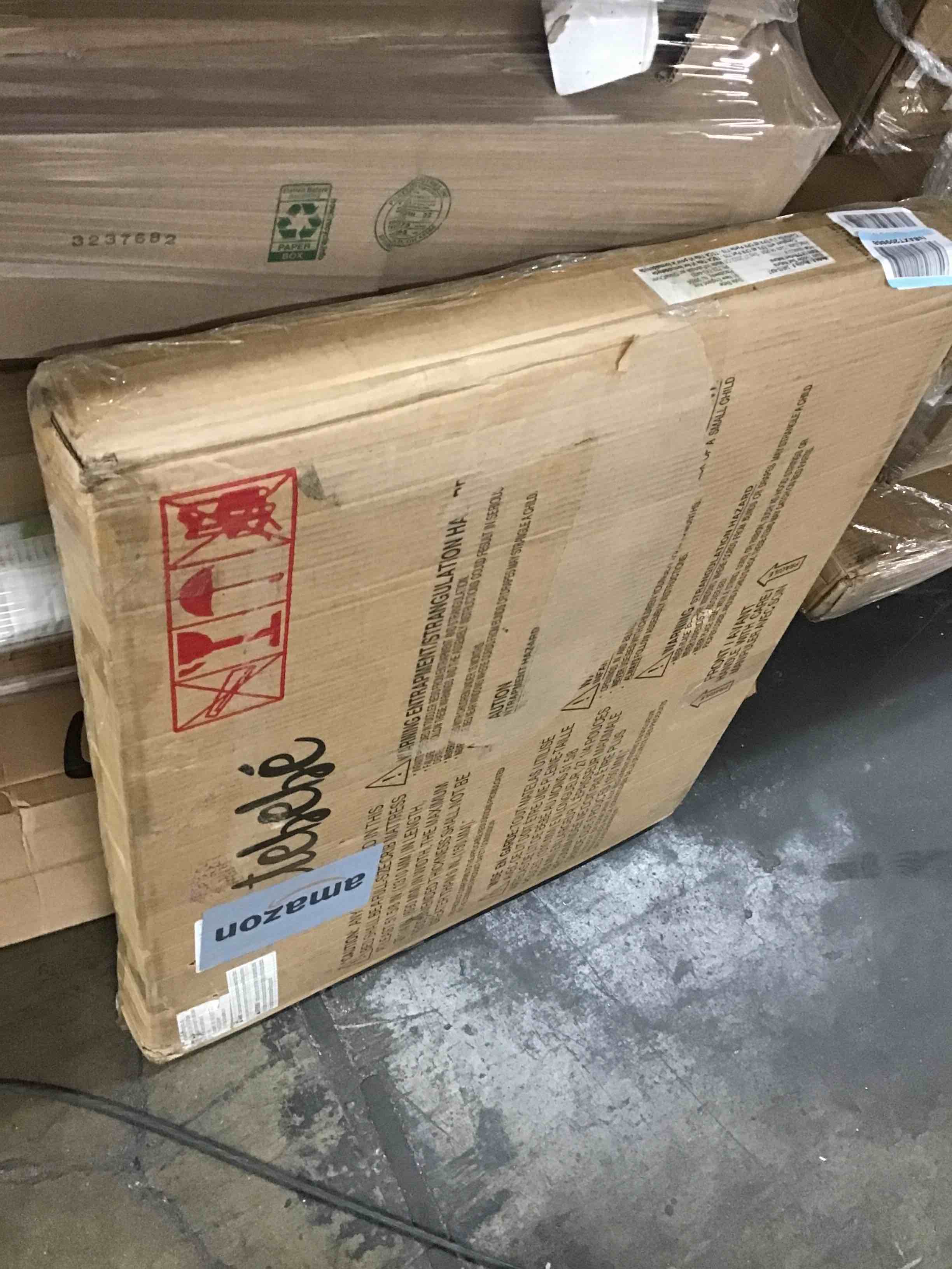 https://s3.amazonaws.com/lotting-images-prod/bidfta/RED6374625_1724242520188.jpeg