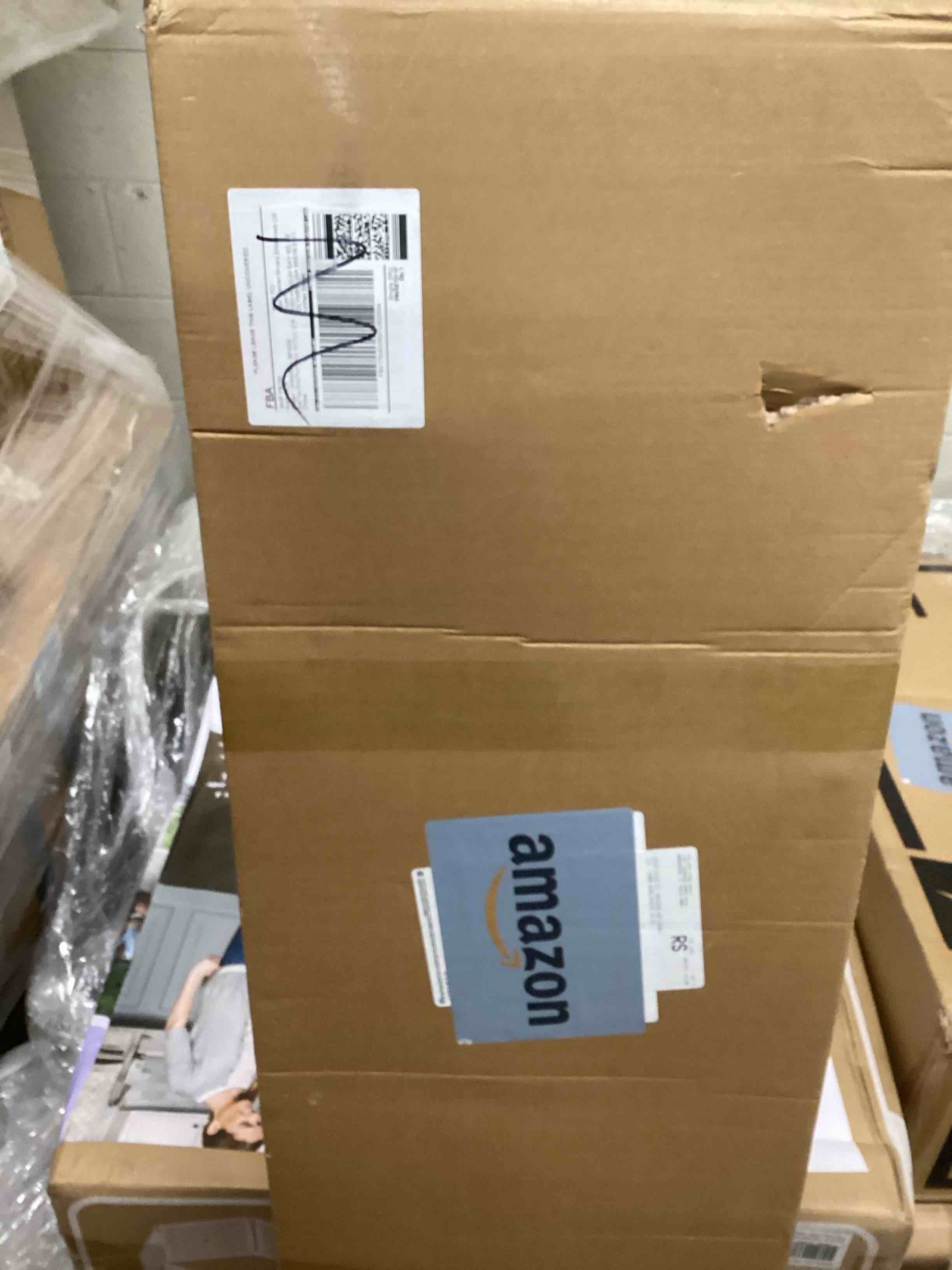 https://s3.amazonaws.com/lotting-images-prod/bidfta/RED6375925_1724770280150.jpeg